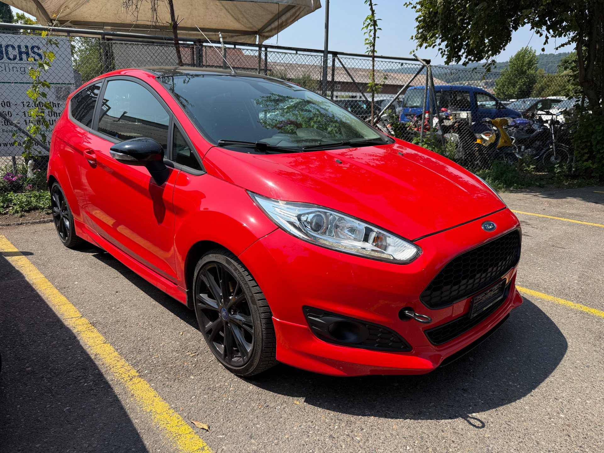 FORD Fiesta 1.0 SCTi Sport Red