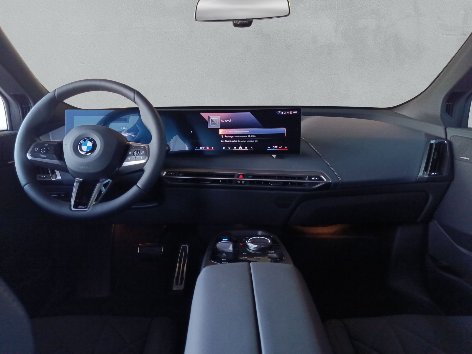 BMW iX xDrive60 M Sport Pro-image-14