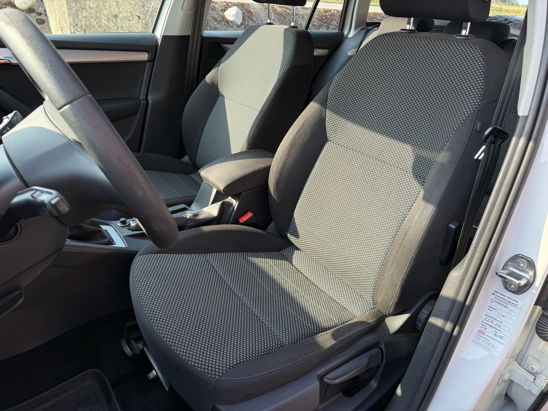 SKODA Octavia Combi 1.6 TDI Ambition 4x4-image-13