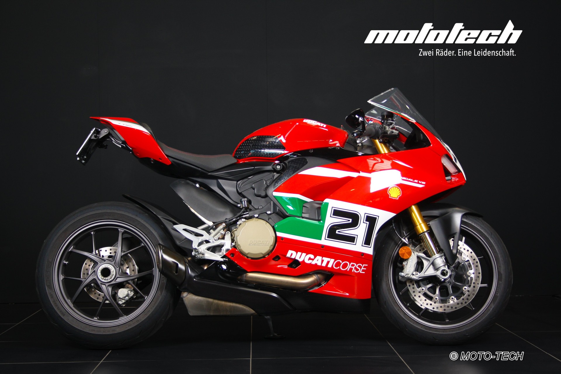 DUCATI Panigale V2 Bayliss 1st Champion 20th Anniversary-image-1