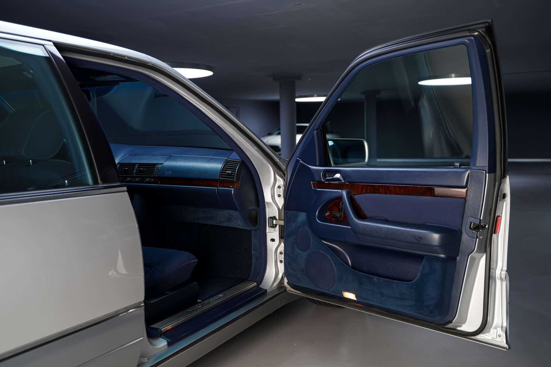 MERCEDES-BENZ S 350 Turbo-Diesel Automatic-image-15