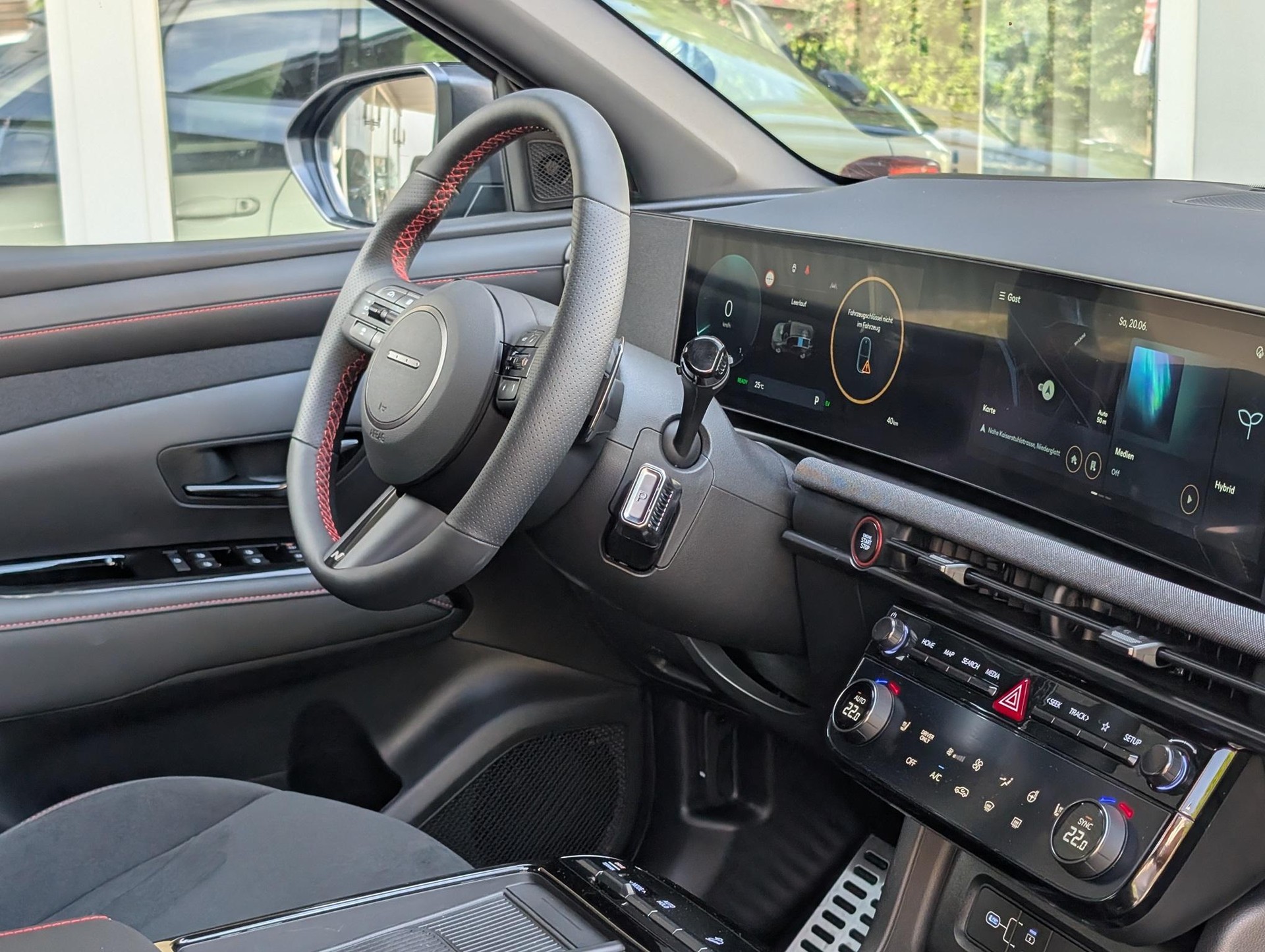 HYUNDAI Tucson 1.6 T-GDi HEV N-Line 4WD-image-16
