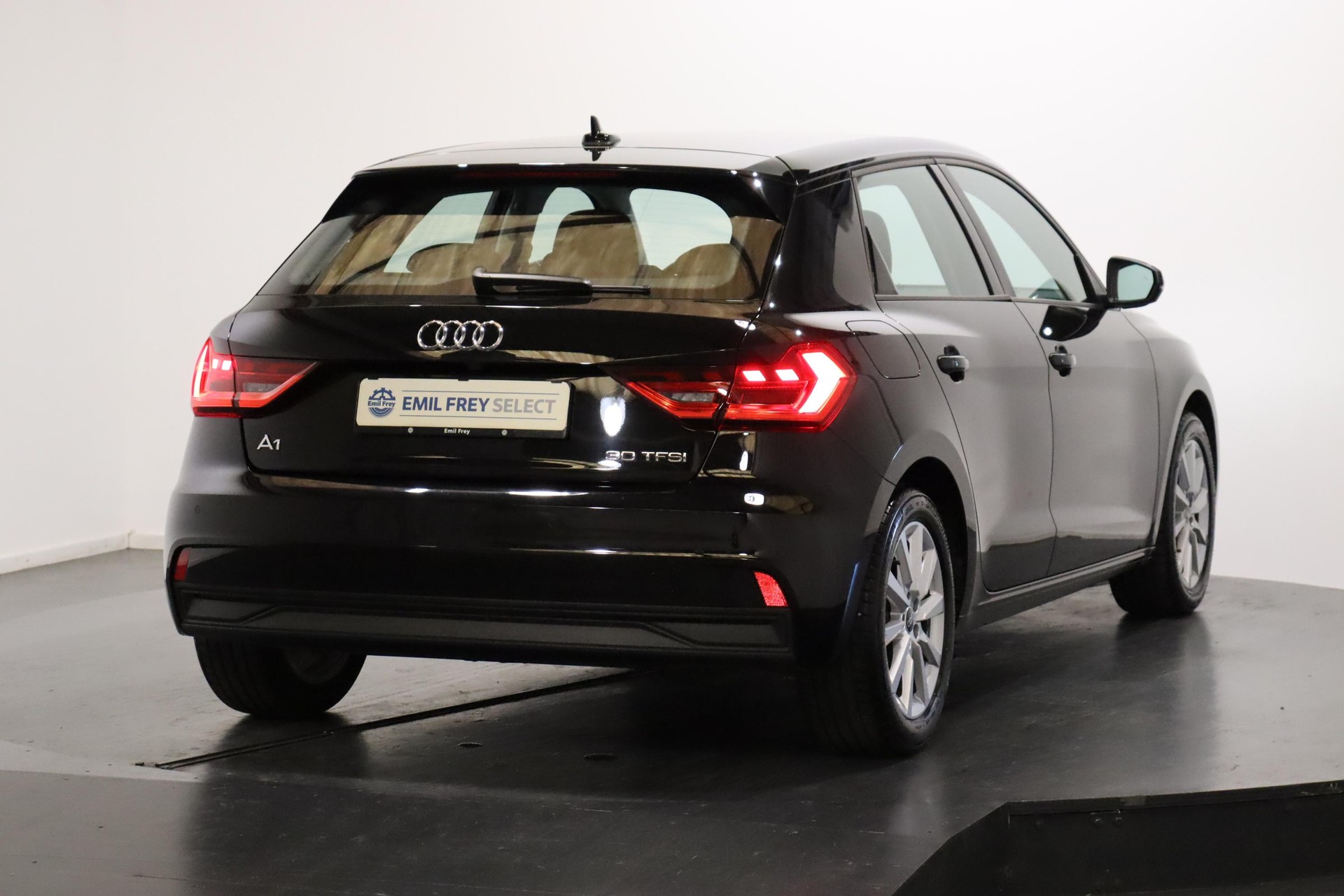 AUDI A1 Sportback 1.0 30 TFSI S-Tronic-showroom-element-1