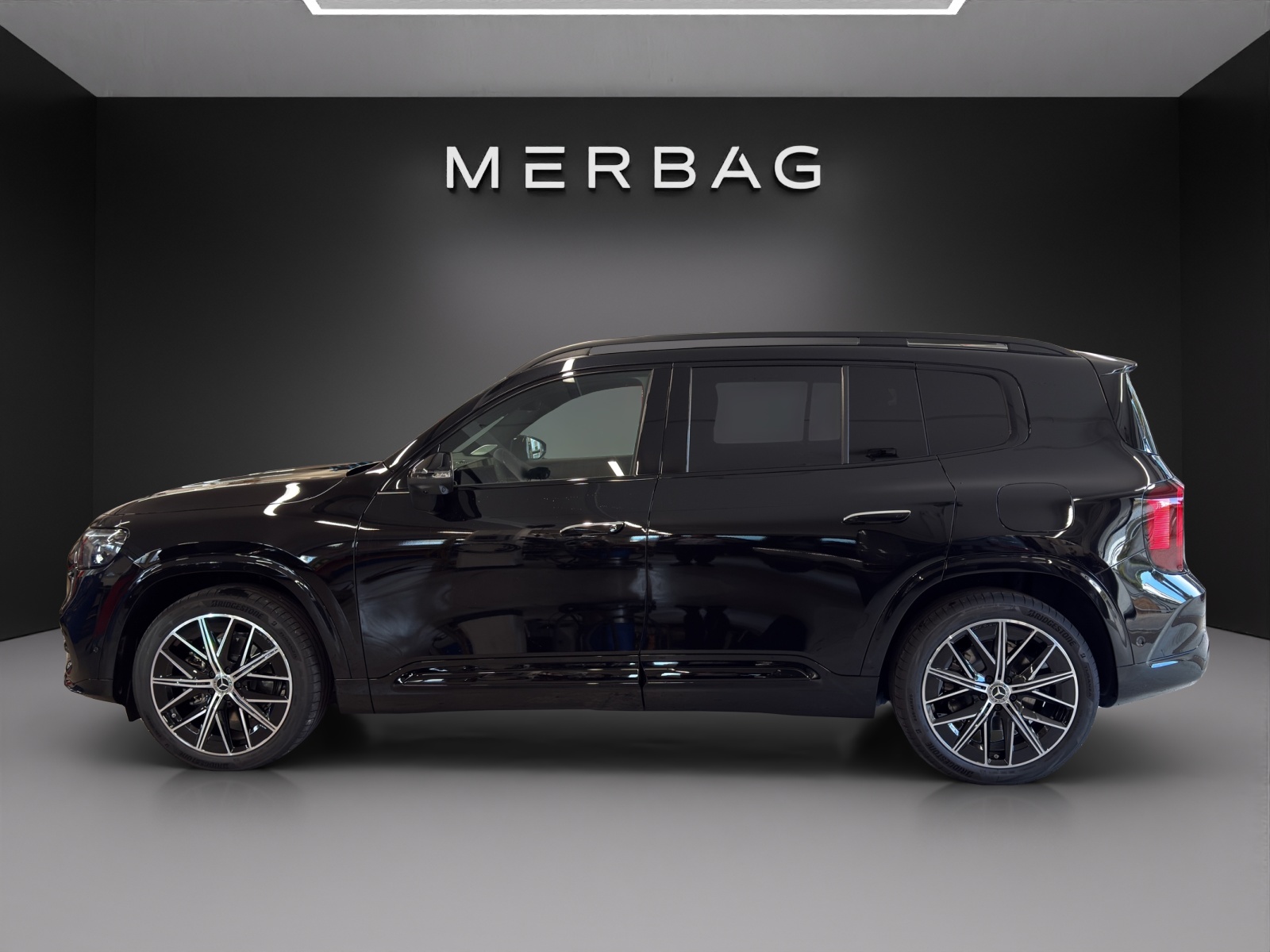MERCEDES-BENZ GLB 220 4Matic 8G-Tronic-image-3