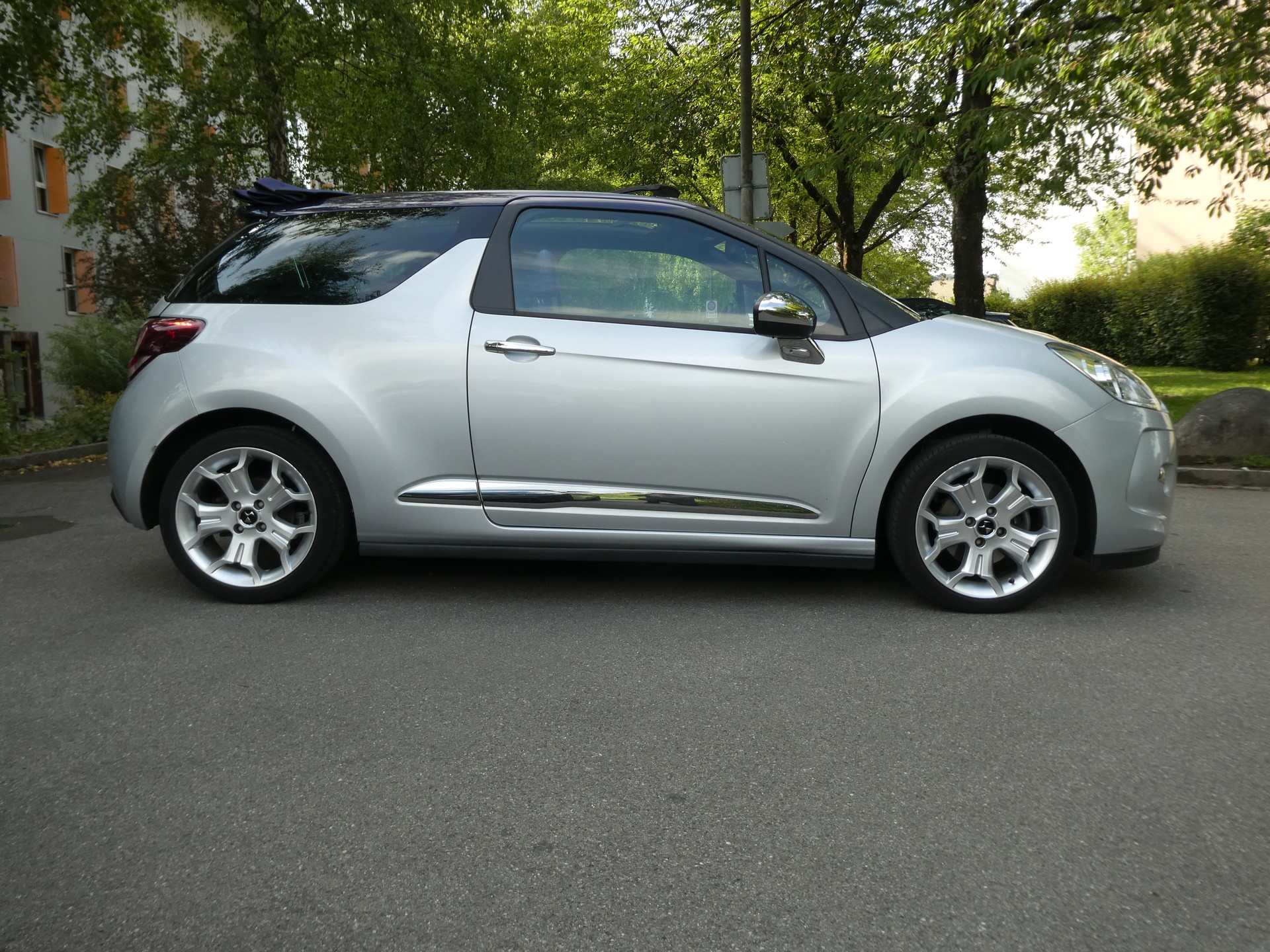 DS AUTOMOBILES DS3 Cabrio 1.6 THP Sport Chic-image-6