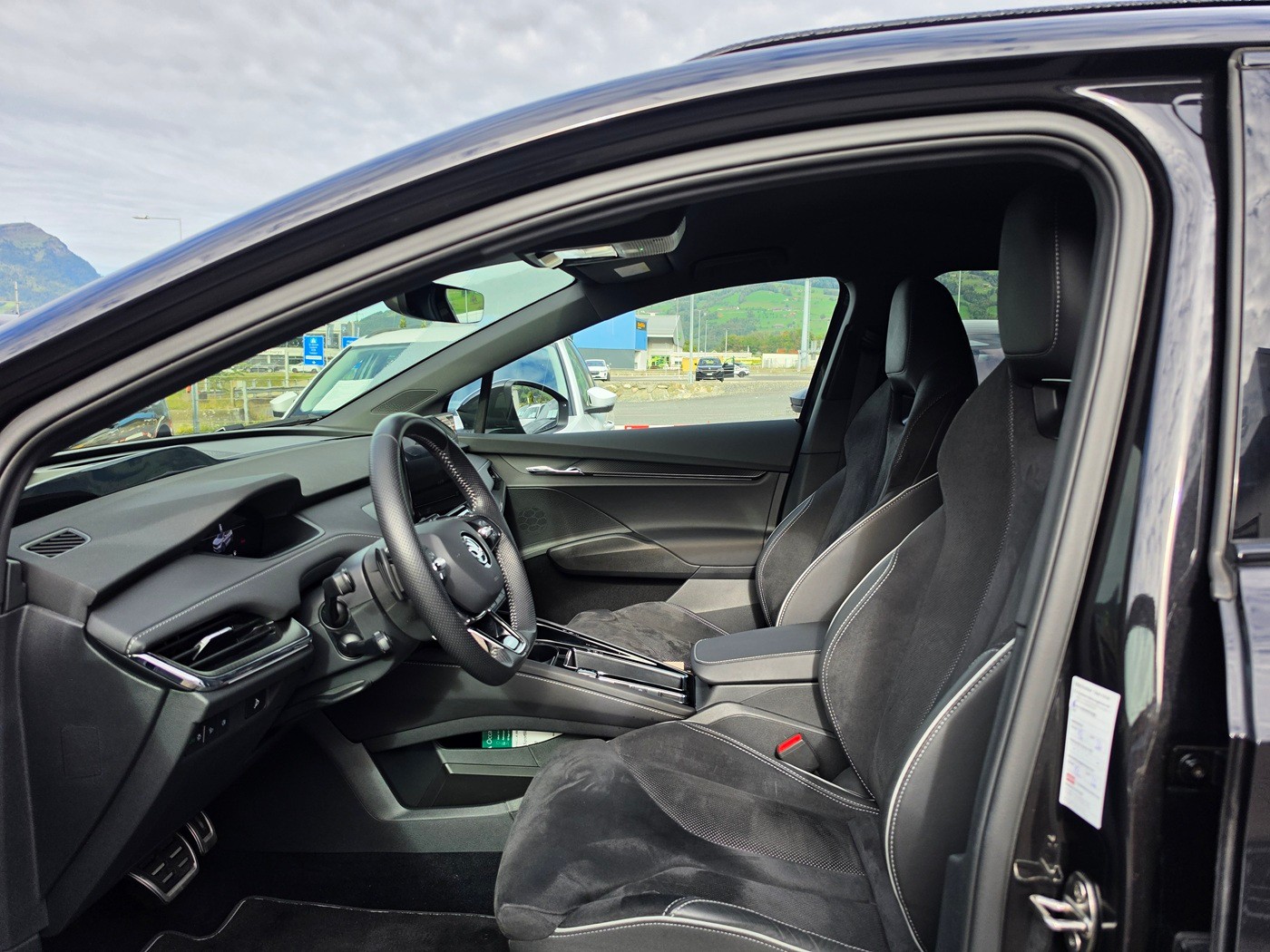 SKODA Enyaq iV 80x SportLine-image-7
