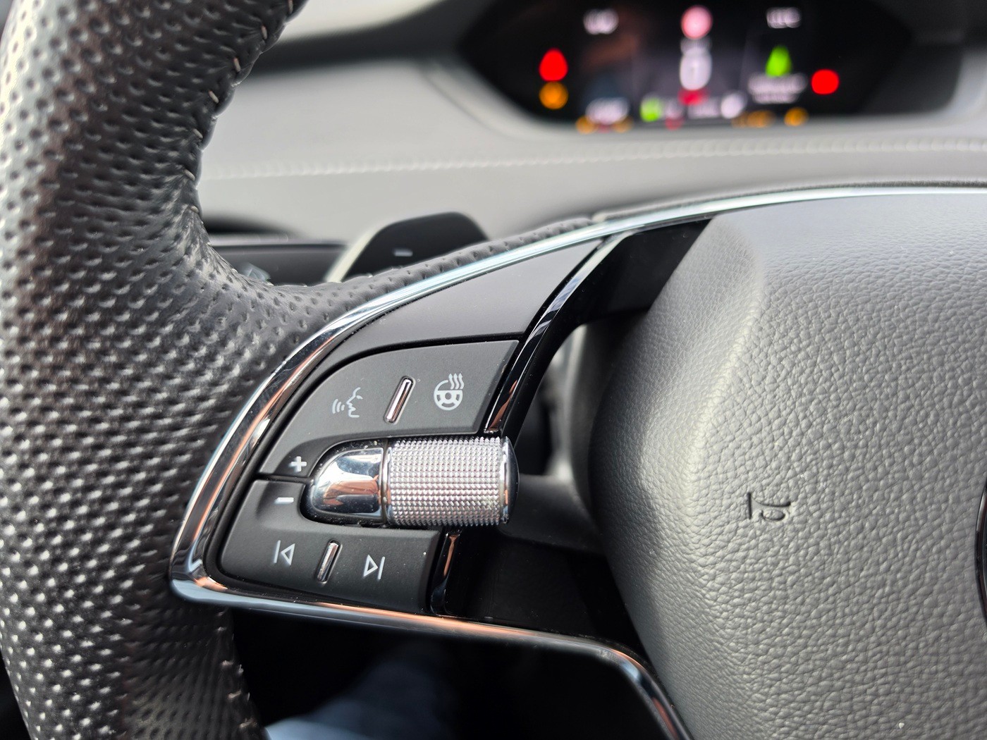 SKODA Enyaq iV 80x SportLine-image-15