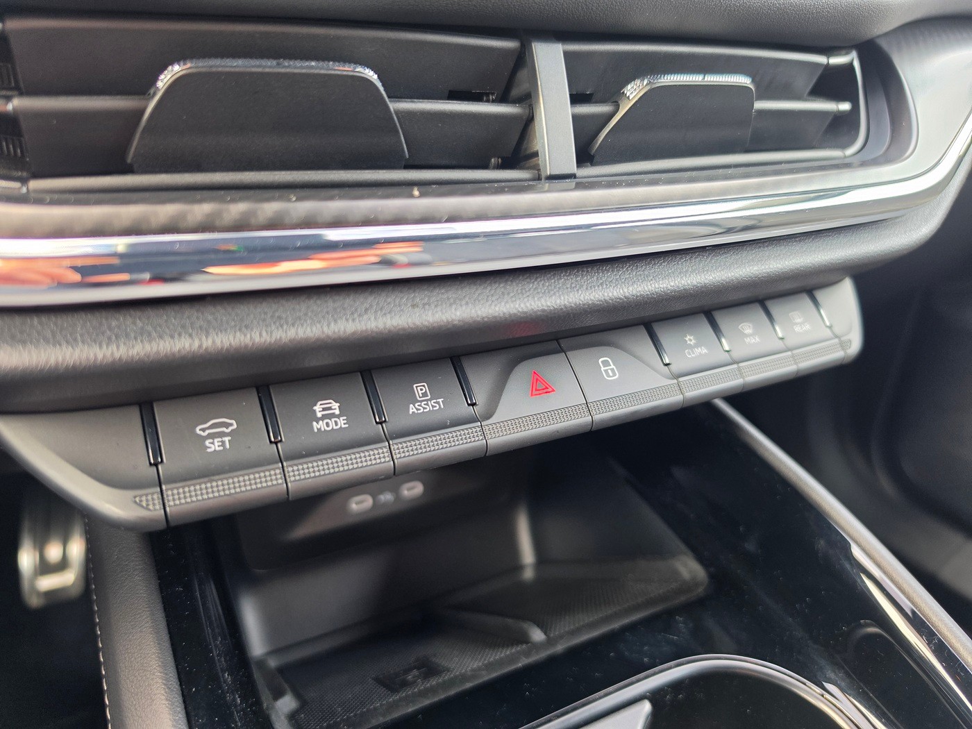 SKODA Enyaq iV 80x SportLine-image-12