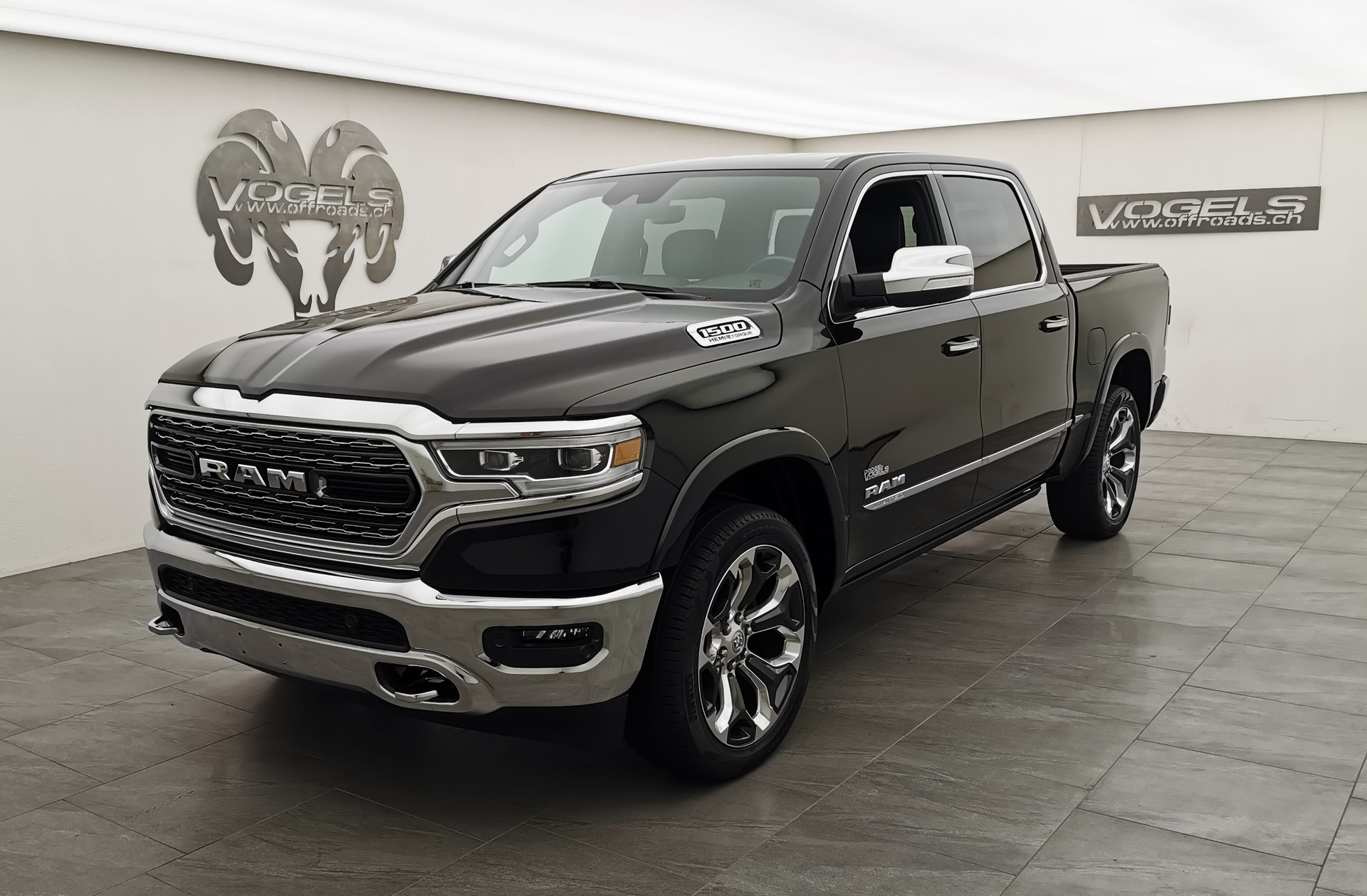 DODGE Ram 1500 5.7 V8 Limited eTorque Crew Cab