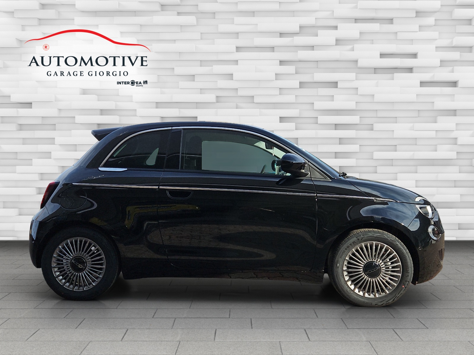 FIAT 500 electric 87 kW Swiss Edition-image-7