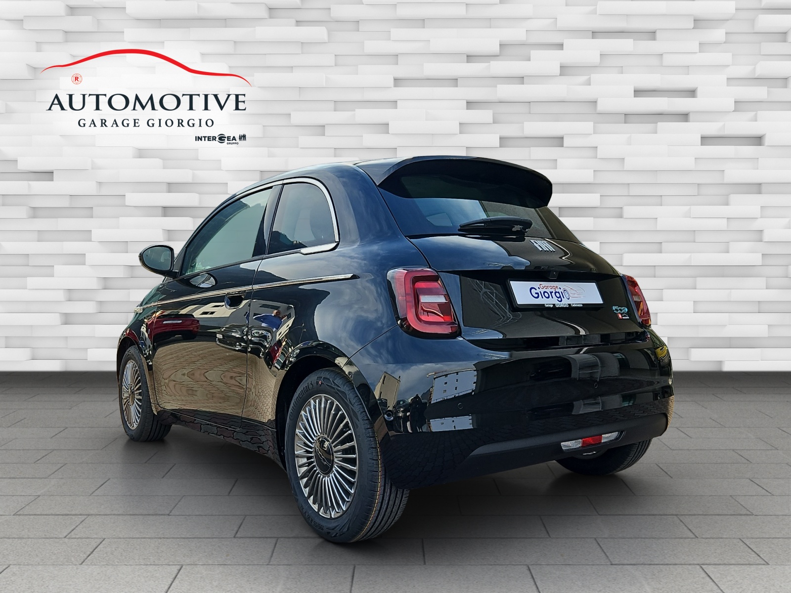 FIAT 500 electric 87 kW Swiss Edition-image-3