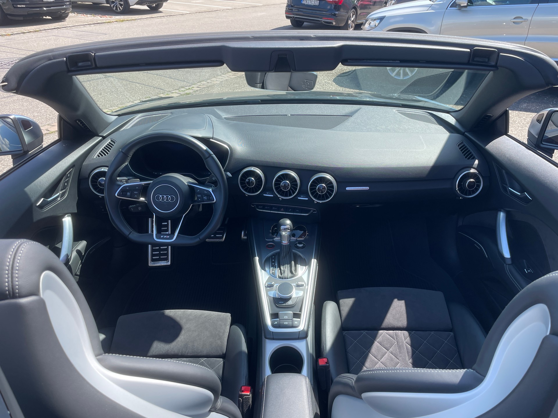AUDI TTS Roadster 2.0 TFSI quattro S-tronic-image-12