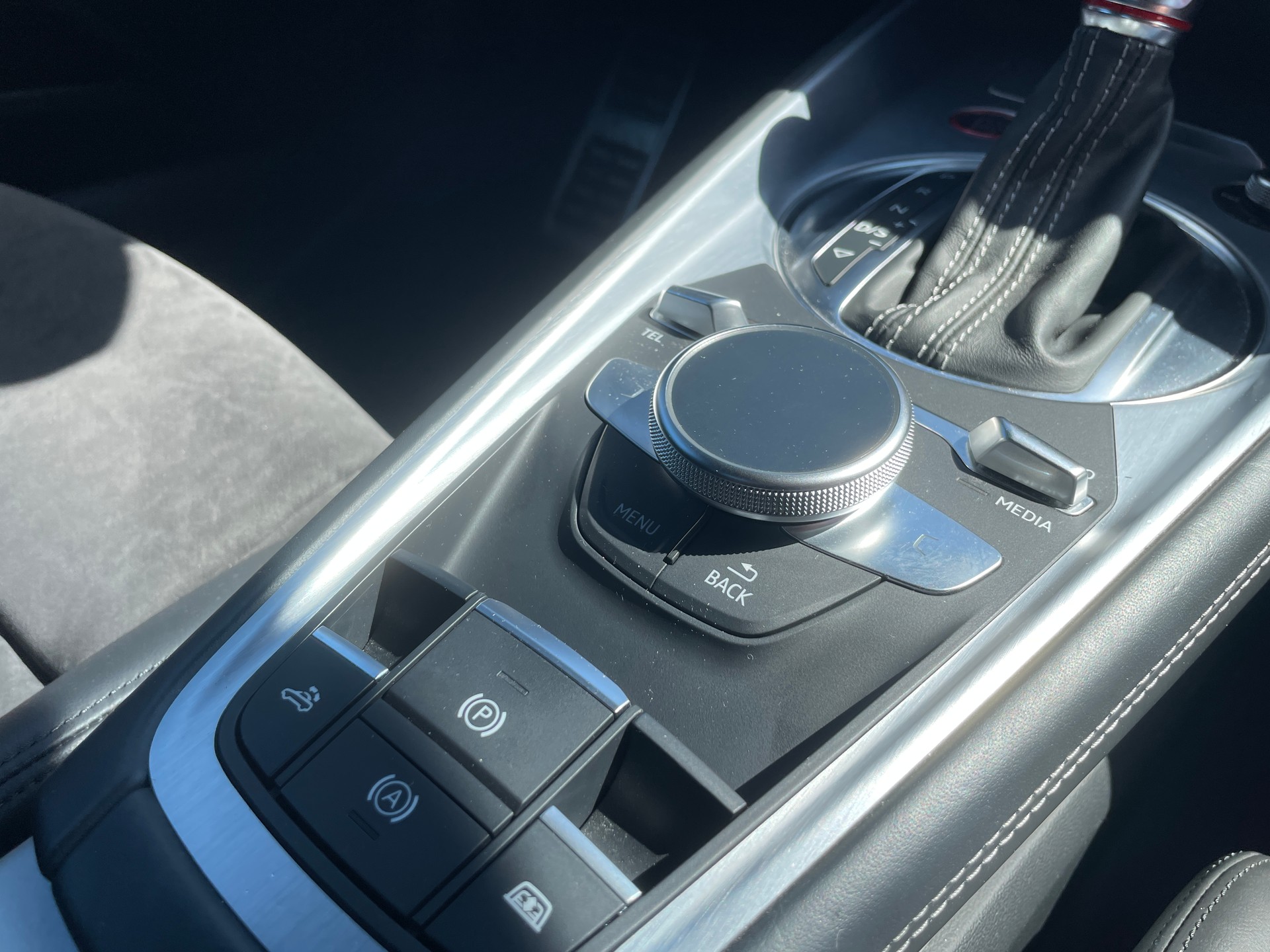 AUDI TTS Roadster 2.0 TFSI quattro S-tronic-image-19