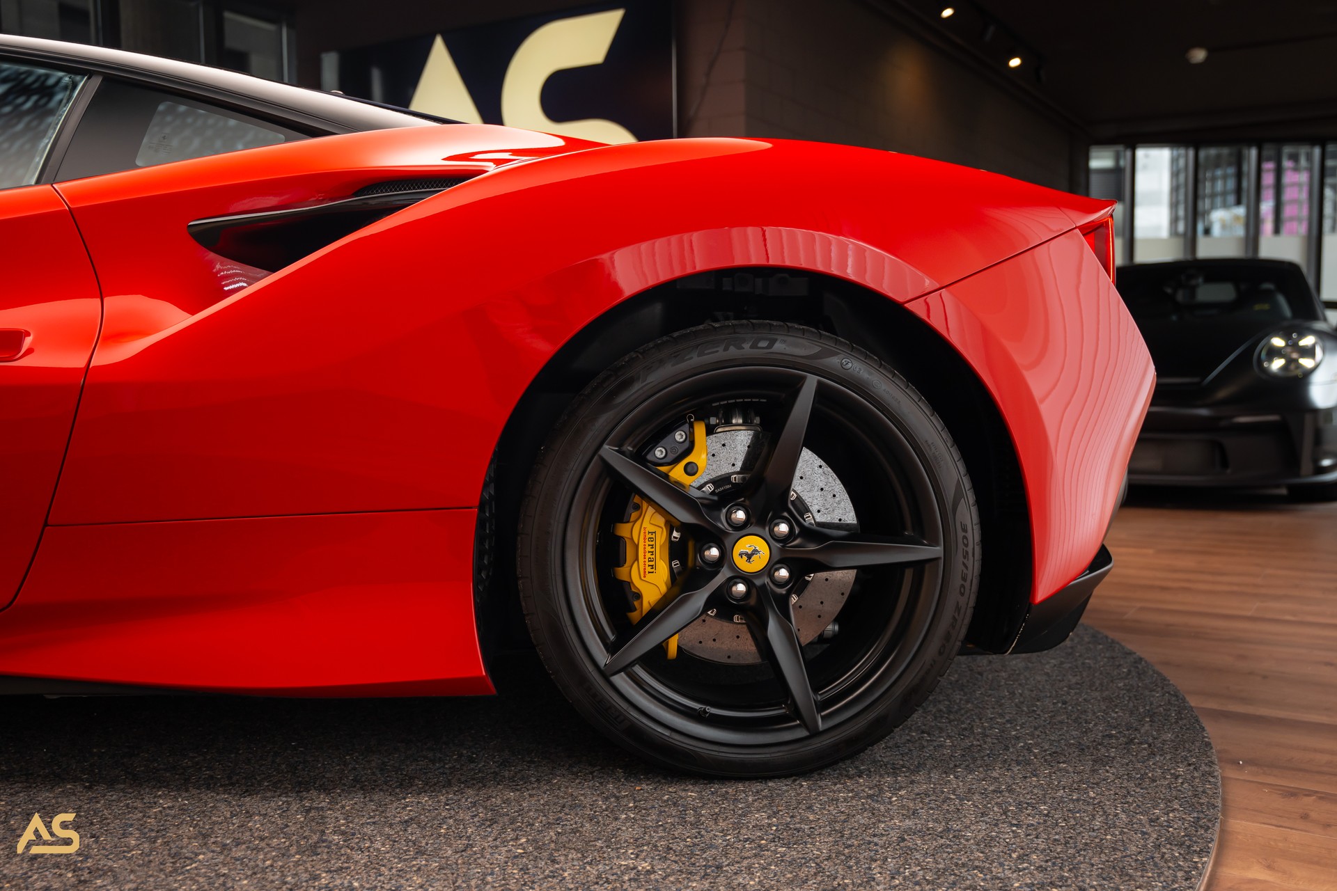 FERRARI F8 Tributo (CH) ROSSO CORSA | FERRARI GARANTIE | Liftsystem | Carbon-showroom-element-3