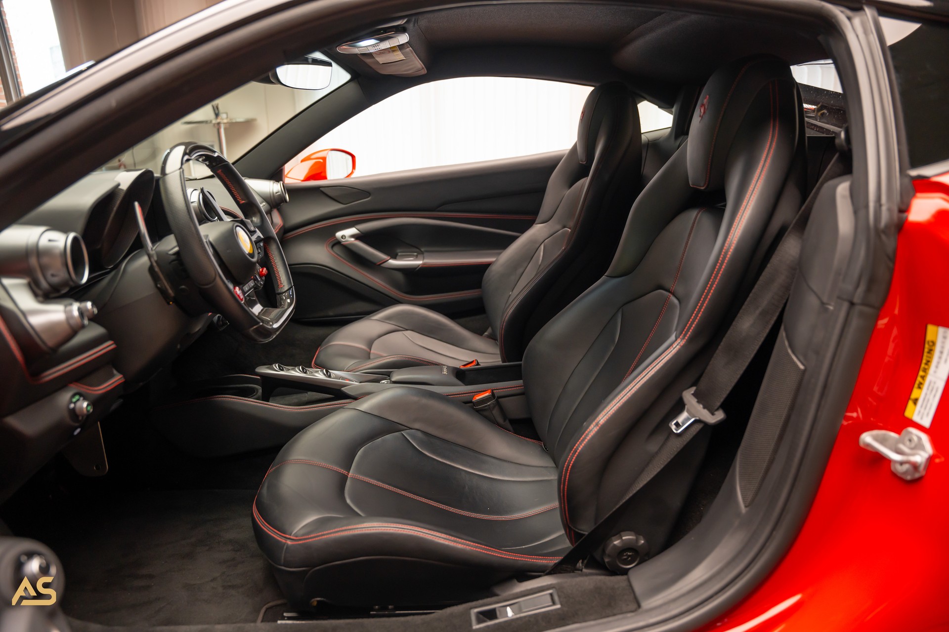 FERRARI F8 Tributo (CH) ROSSO CORSA | FERRARI GARANTIE | Liftsystem | Carbon-image-15