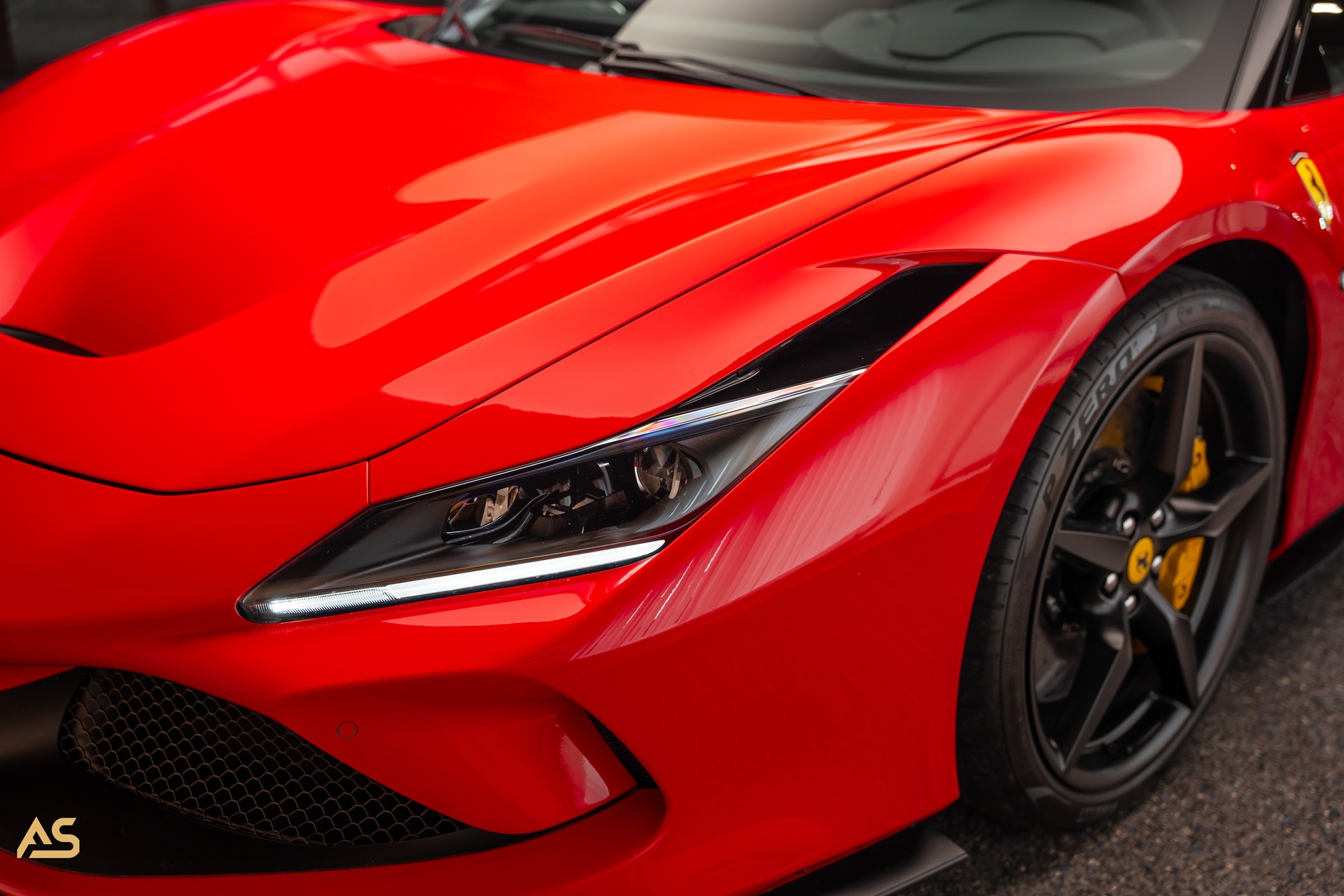 FERRARI F8 Tributo (CH) ROSSO CORSA | FERRARI GARANTIE | Liftsystem | Carbon-image-9