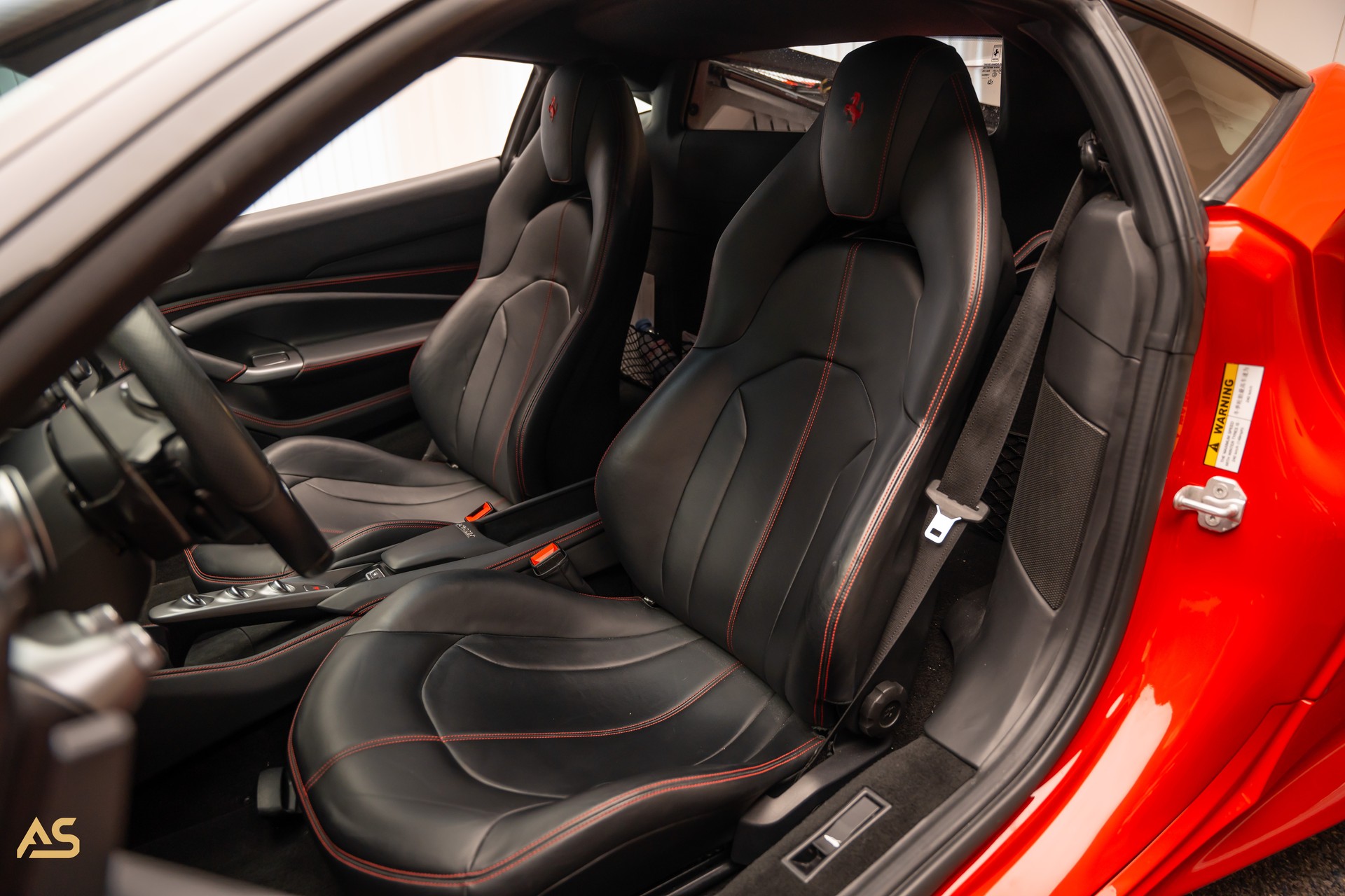 FERRARI F8 Tributo (CH) ROSSO CORSA | FERRARI GARANTIE | Liftsystem | Carbon-image-16