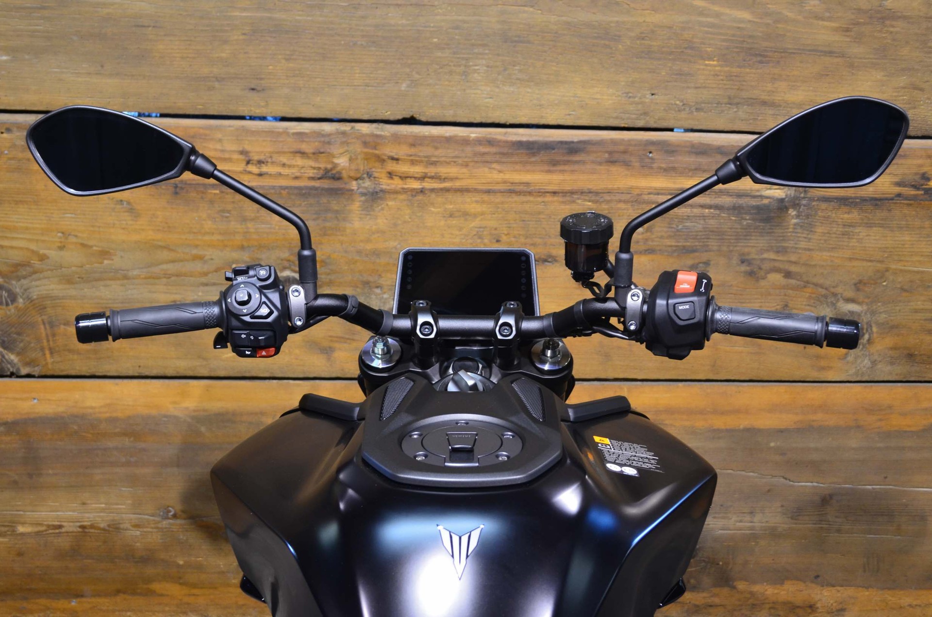 YAMAHA MT-09 ABS-image-1