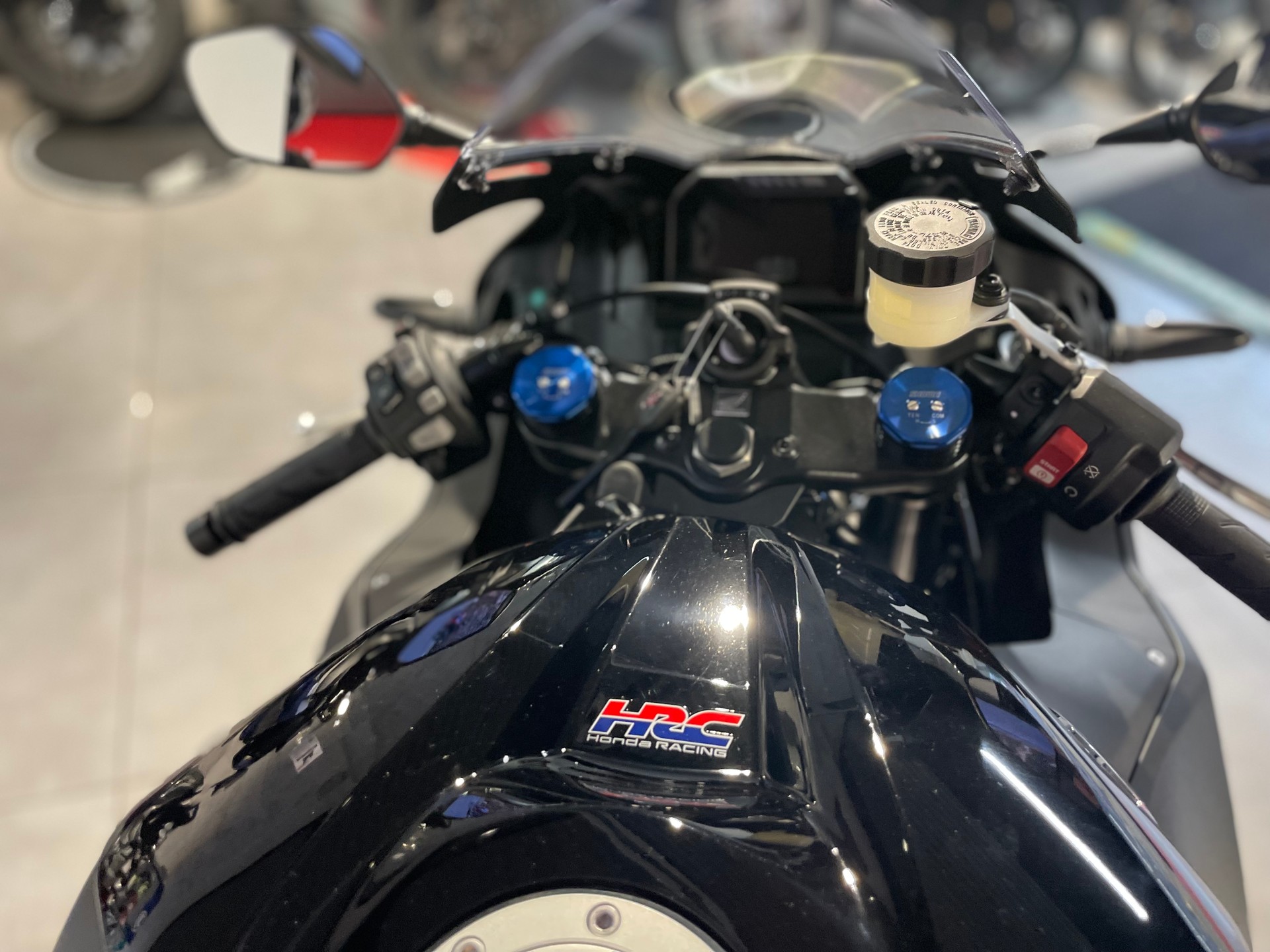HONDA CBR 600 RR-image-9