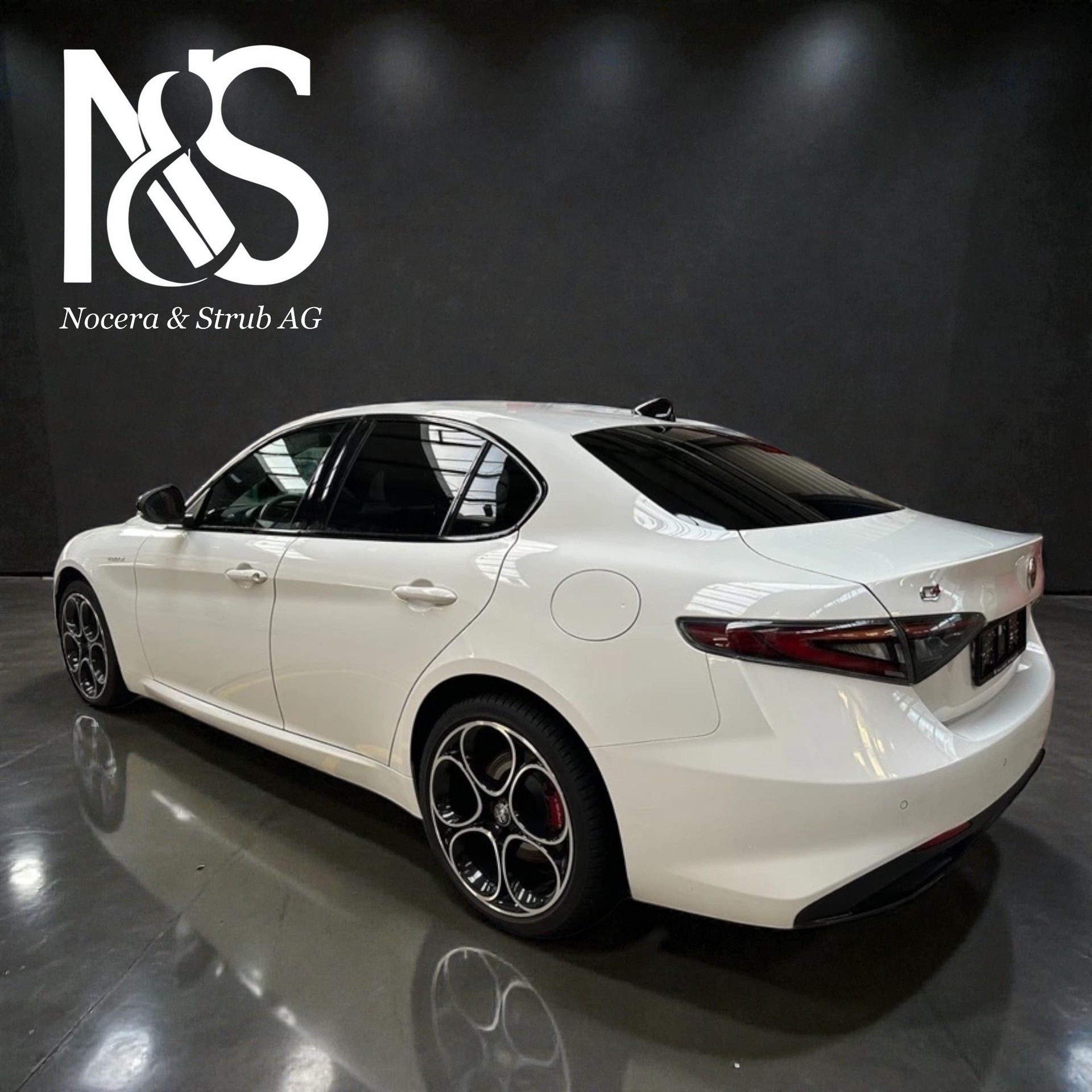 ALFA ROMEO Giulia 2.0 Veloce Pack Premium Q4 AT8-image-4