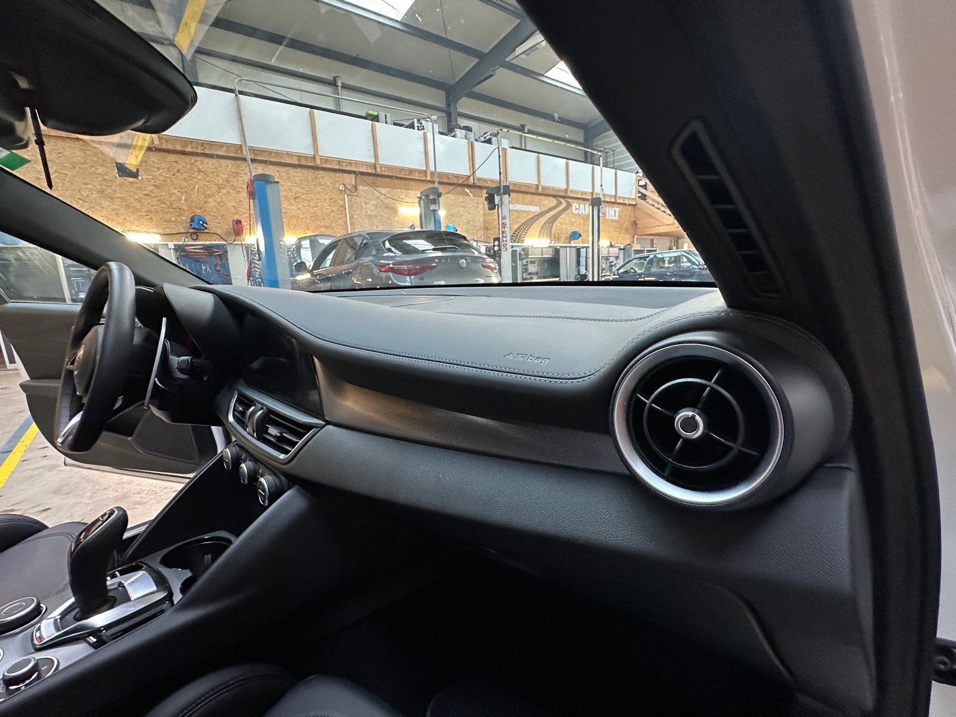 ALFA ROMEO Giulia 2.0 Veloce Pack Premium Q4 AT8-image-7