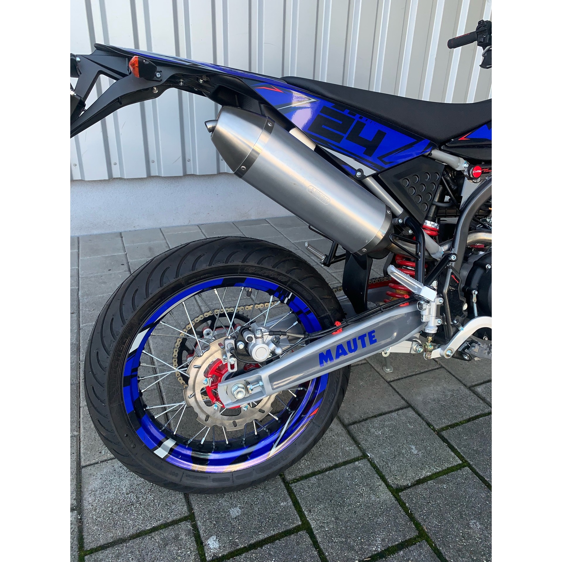 FANTIC XMF 125 Performance Motard-image-3