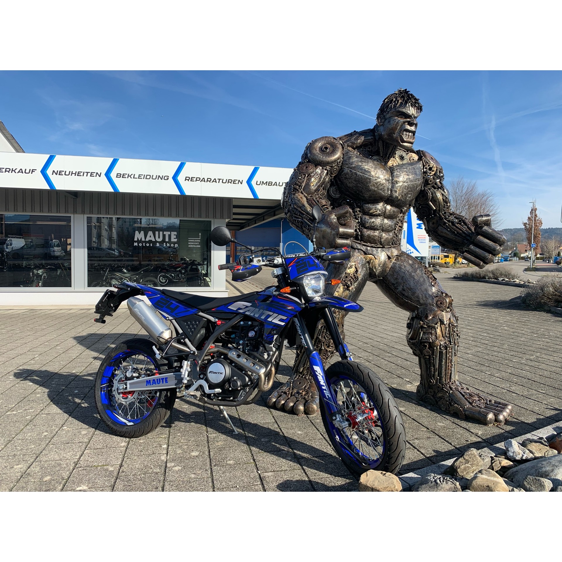 FANTIC XMF 125 Performance Motard-image-1