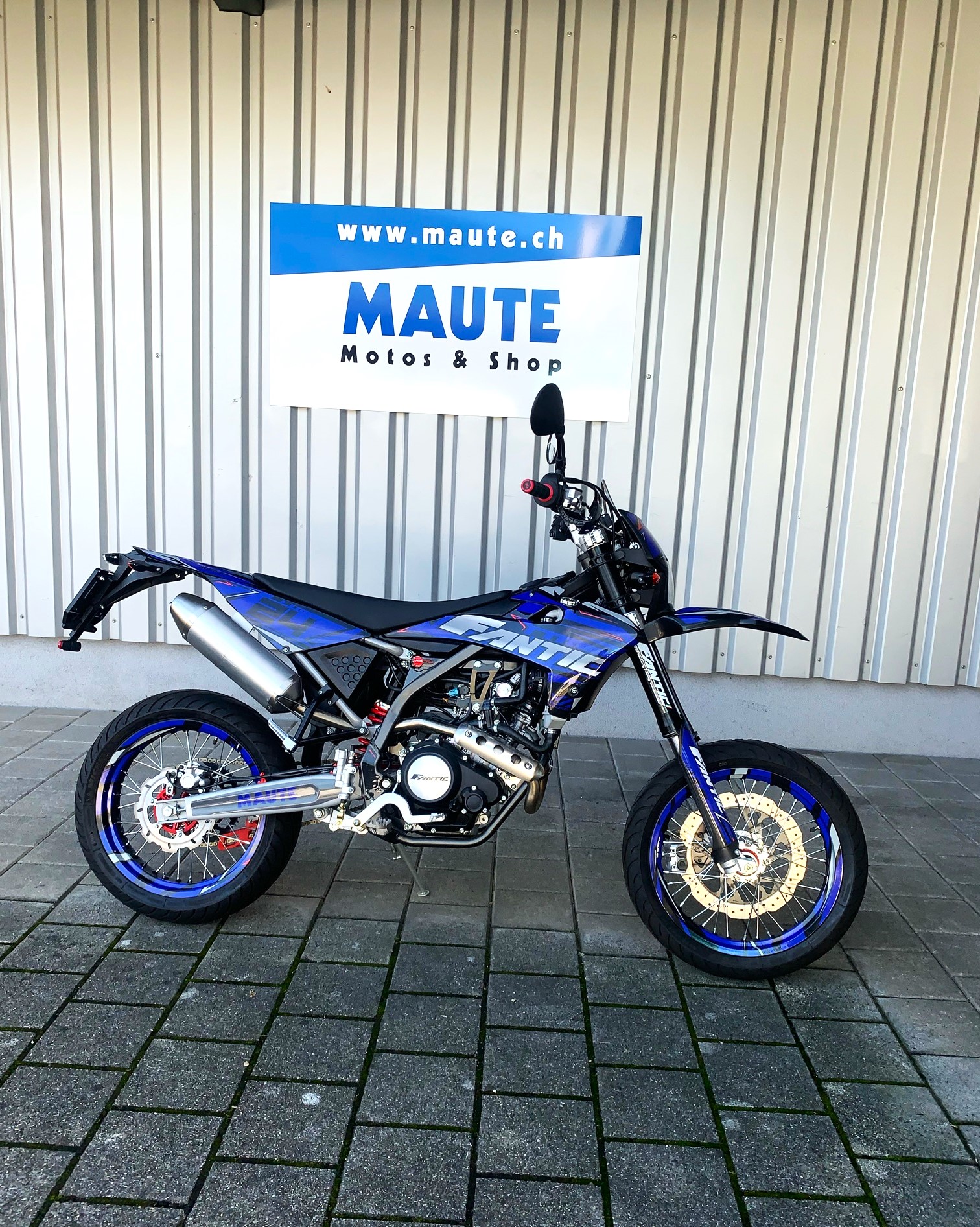 FANTIC XMF 125 Performance Motard-image-0
