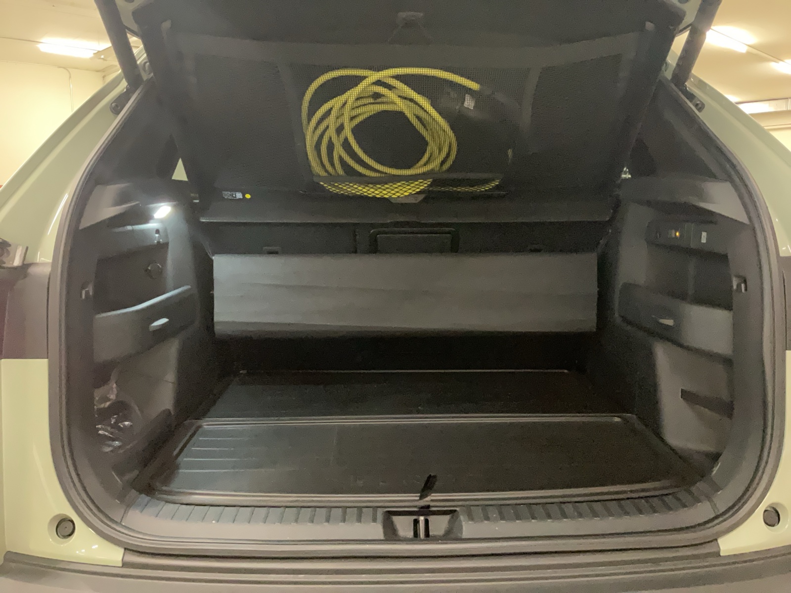 SKODA Elroq 85-image-12