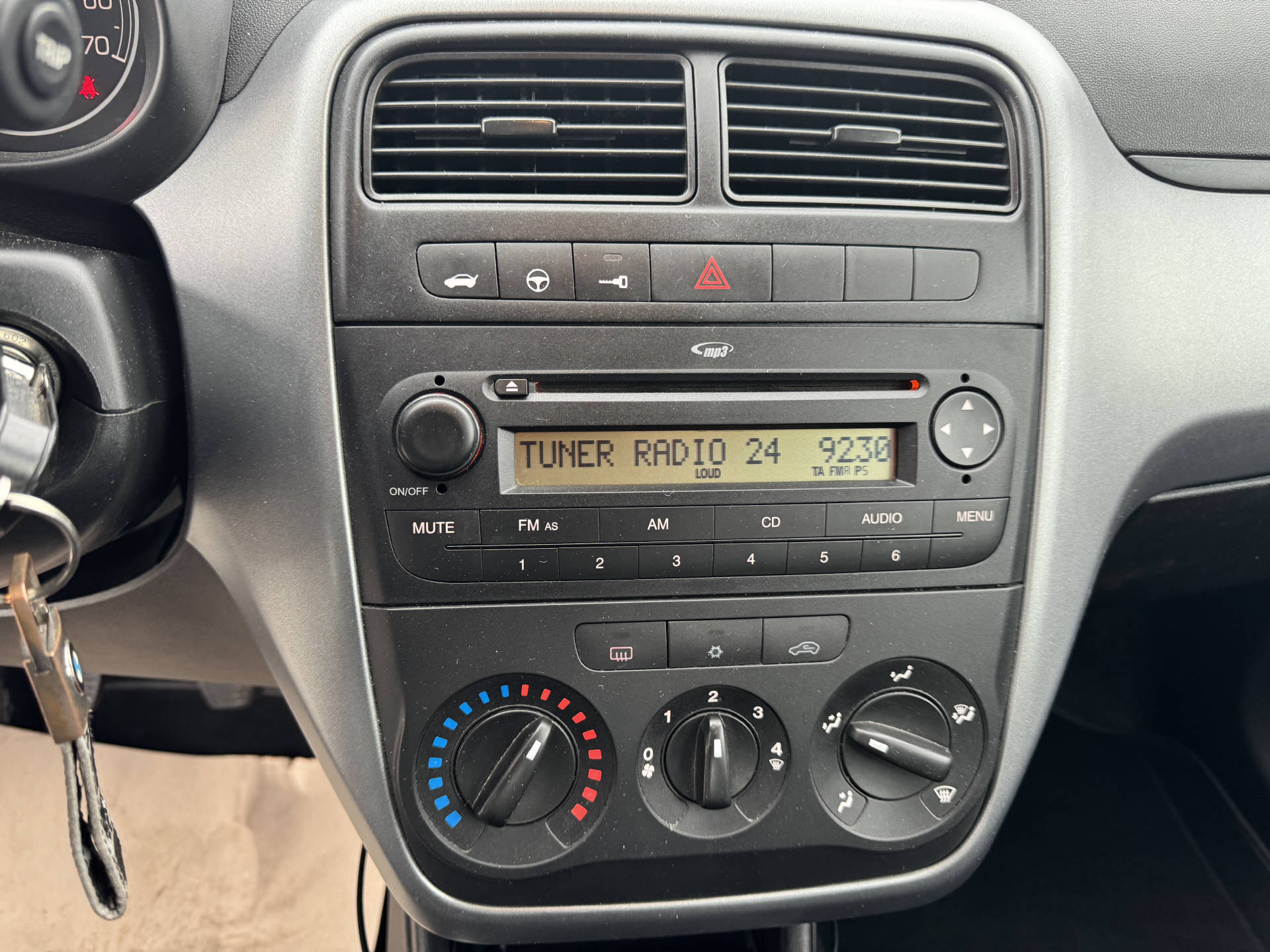 FIAT Punto 1.2 8V Pop Star S/S-image-10