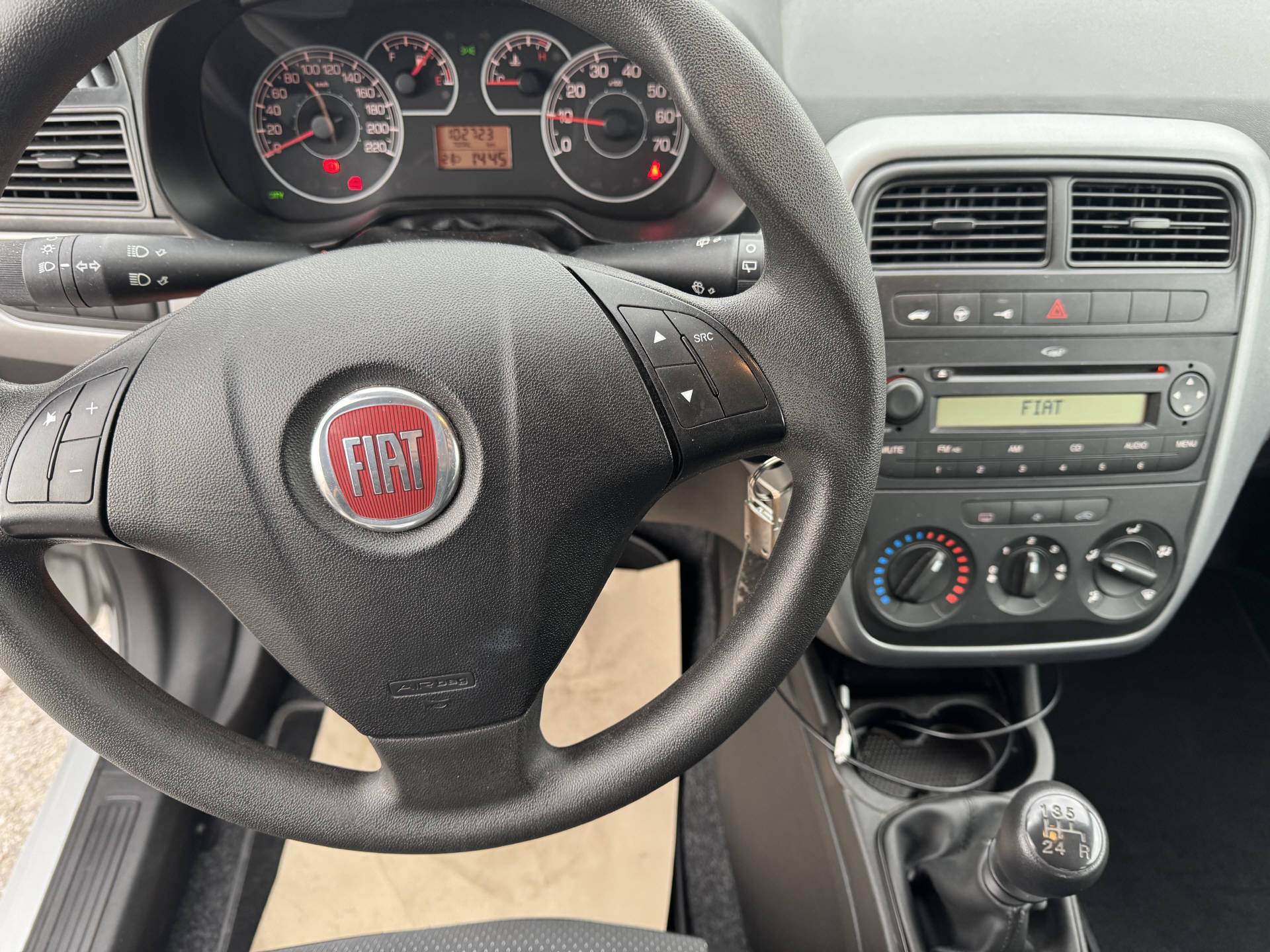 FIAT Punto 1.2 8V Pop Star S/S-image-9
