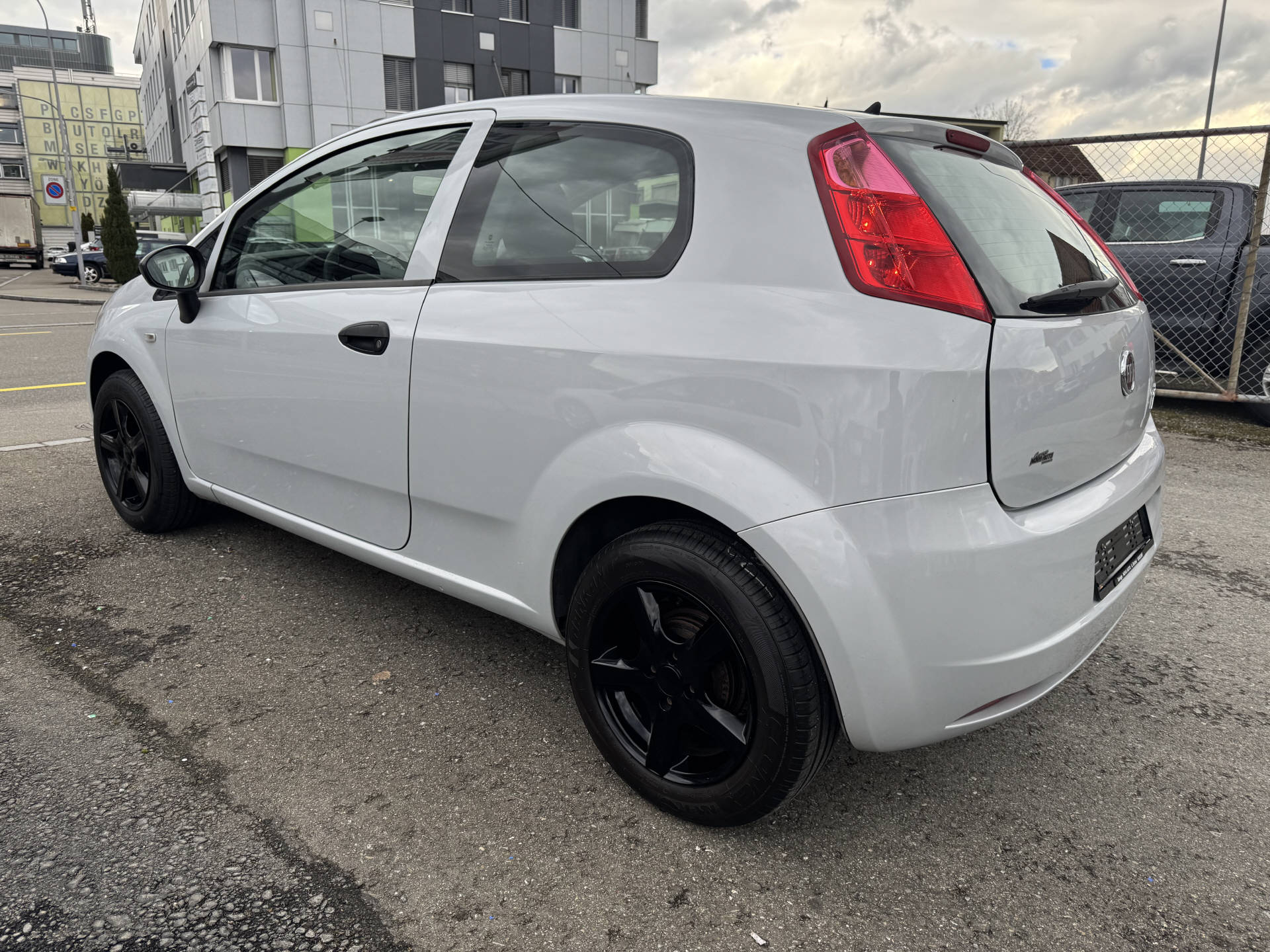 FIAT Punto 1.2 8V Pop Star S/S-image-4