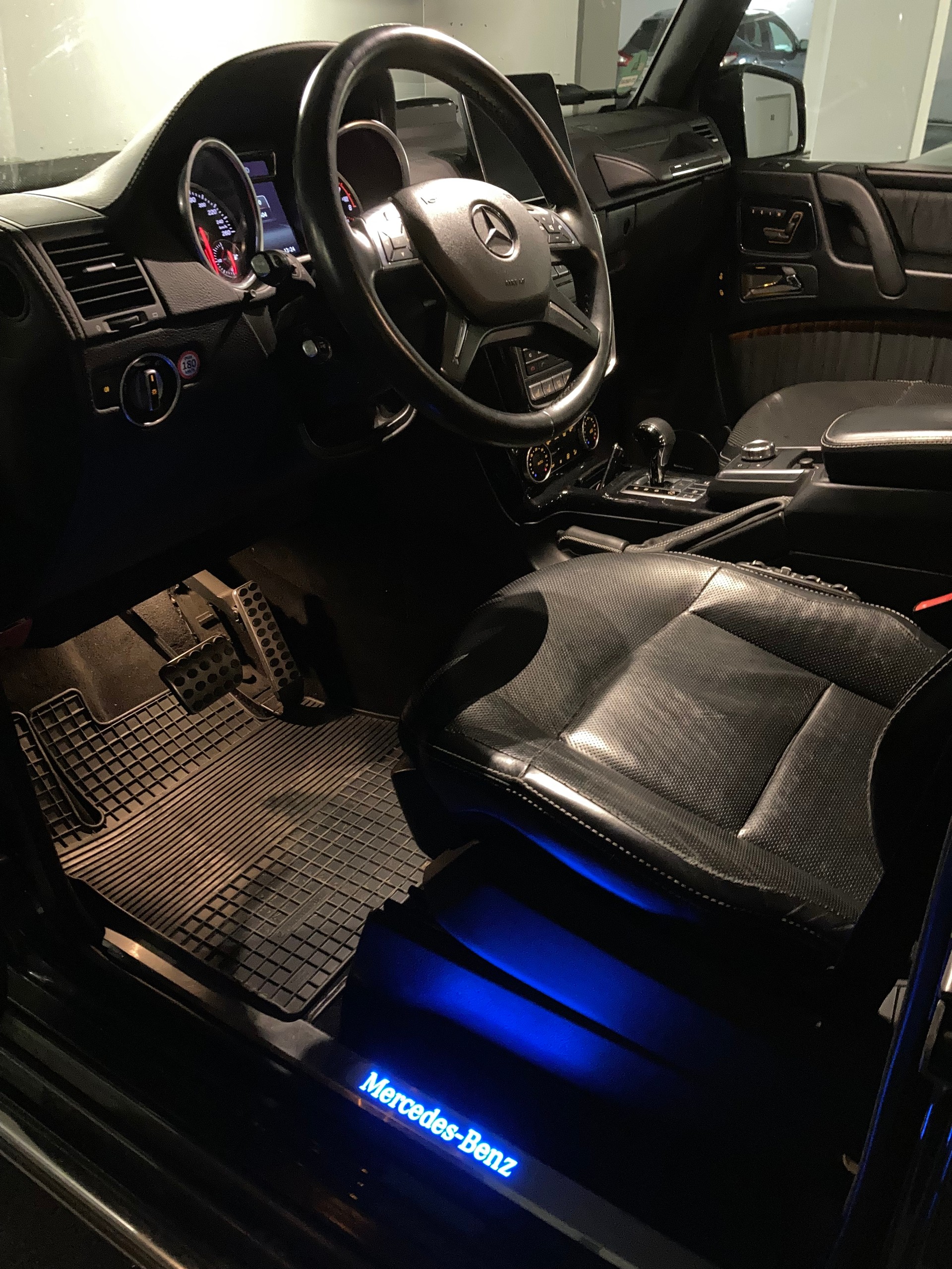 MERCEDES-BENZ G500 I VOLLAUSSTATTUNG I Designo I Sportparket I 100% Scheckheft I Service 09/2025 I-image-7