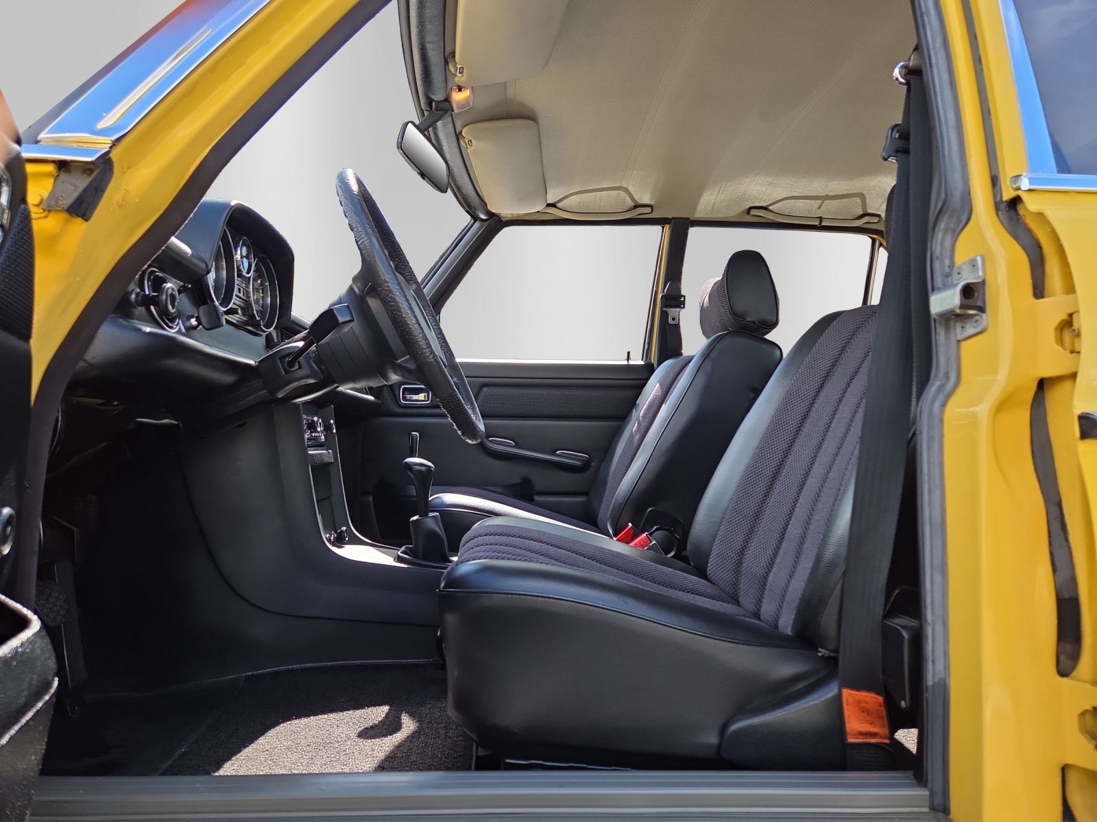 MERCEDES-BENZ MERCEDES-BENZ 200-image-9