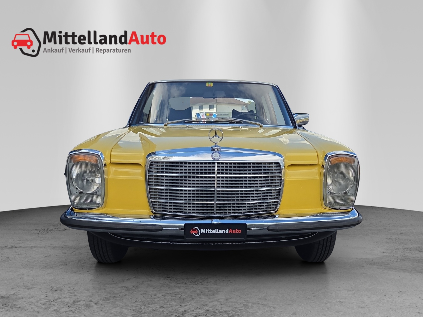 MERCEDES-BENZ MERCEDES-BENZ 200-showroom-element-1
