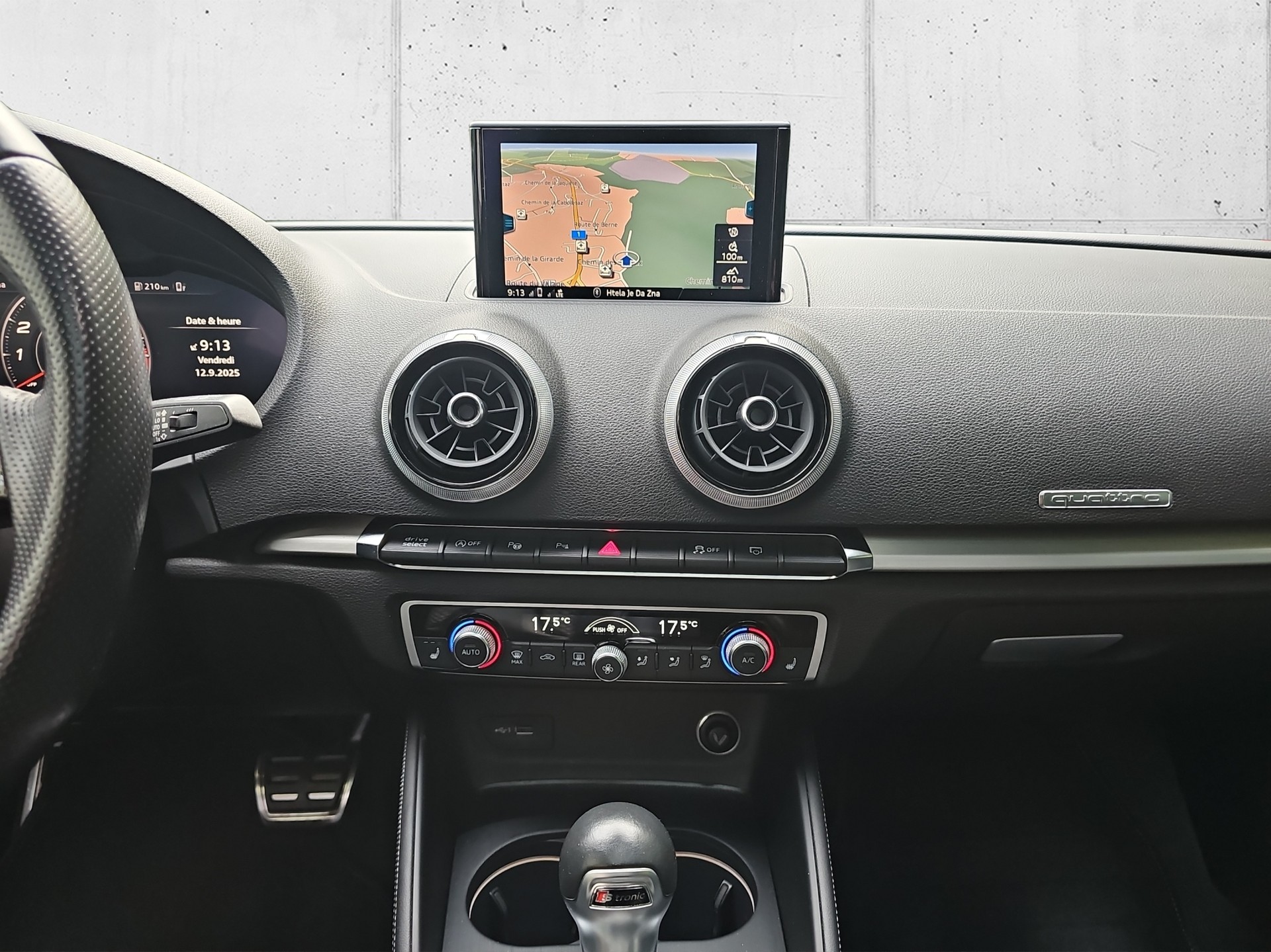 AUDI S3 Sportback 2.0 TFSI quattro S-tronic-image-18
