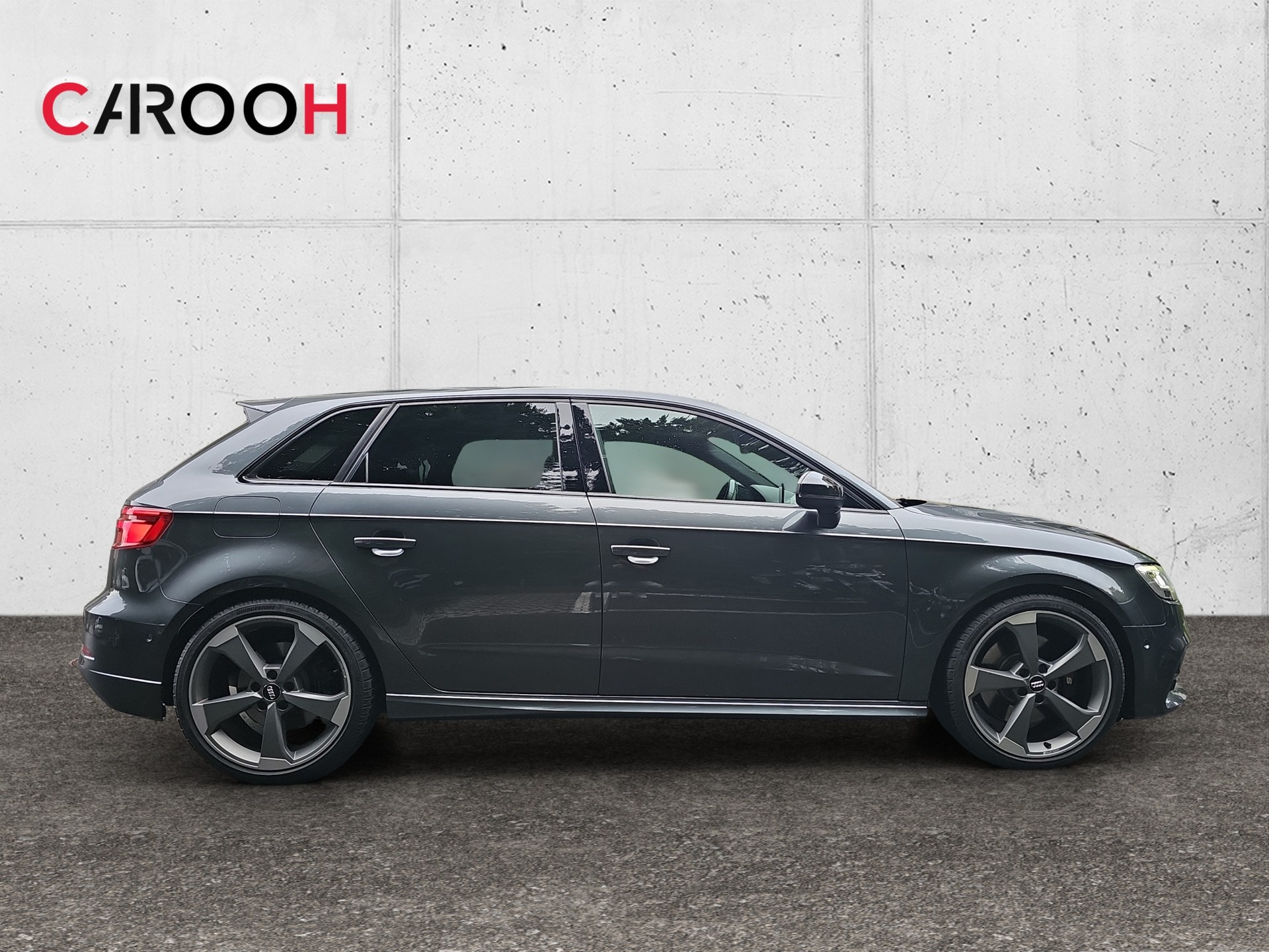 AUDI S3 Sportback 2.0 TFSI quattro S-tronic-image-9