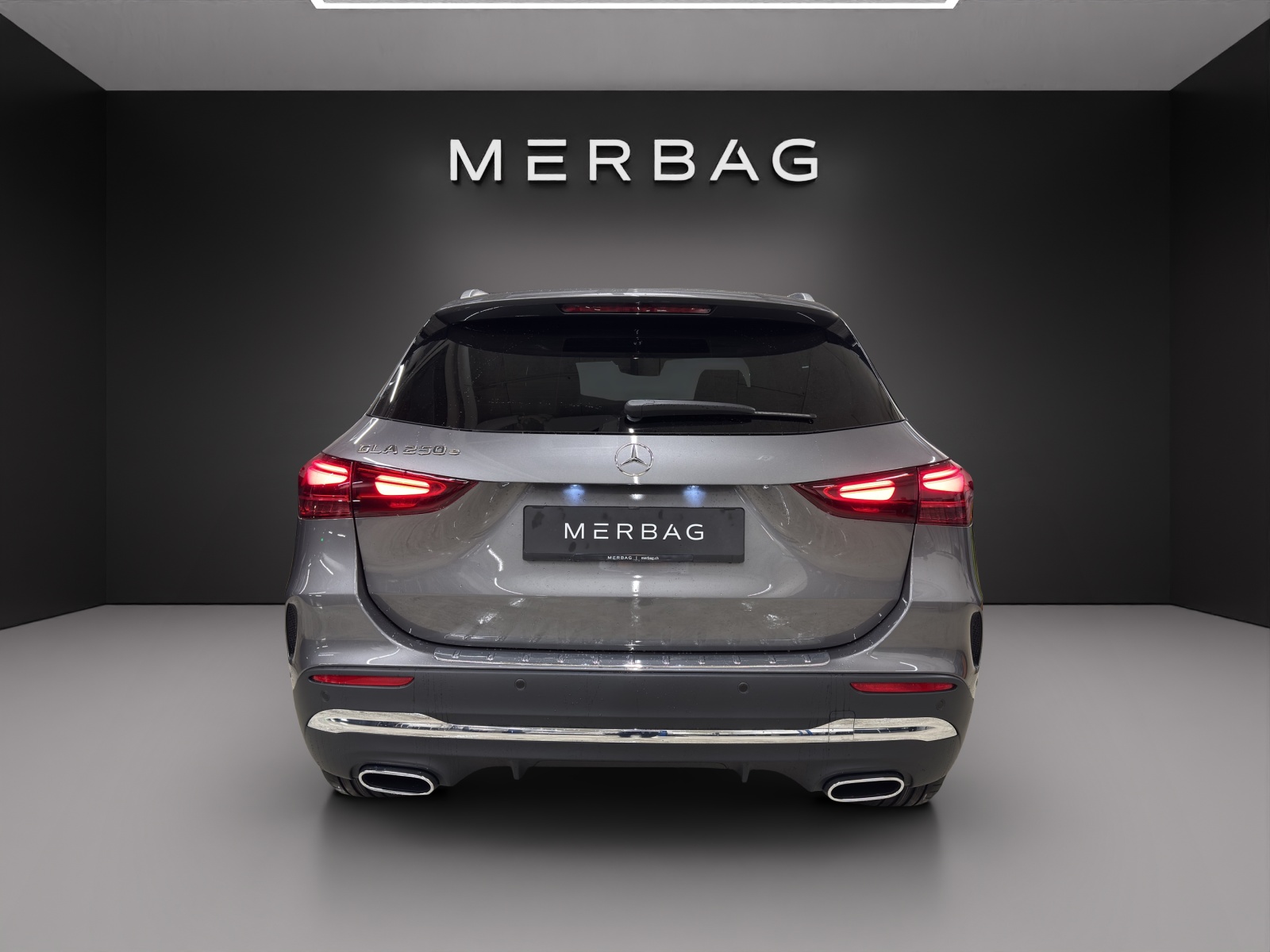 MERCEDES-BENZ GLA 250 e EQ Star 8G-DCT-image-3
