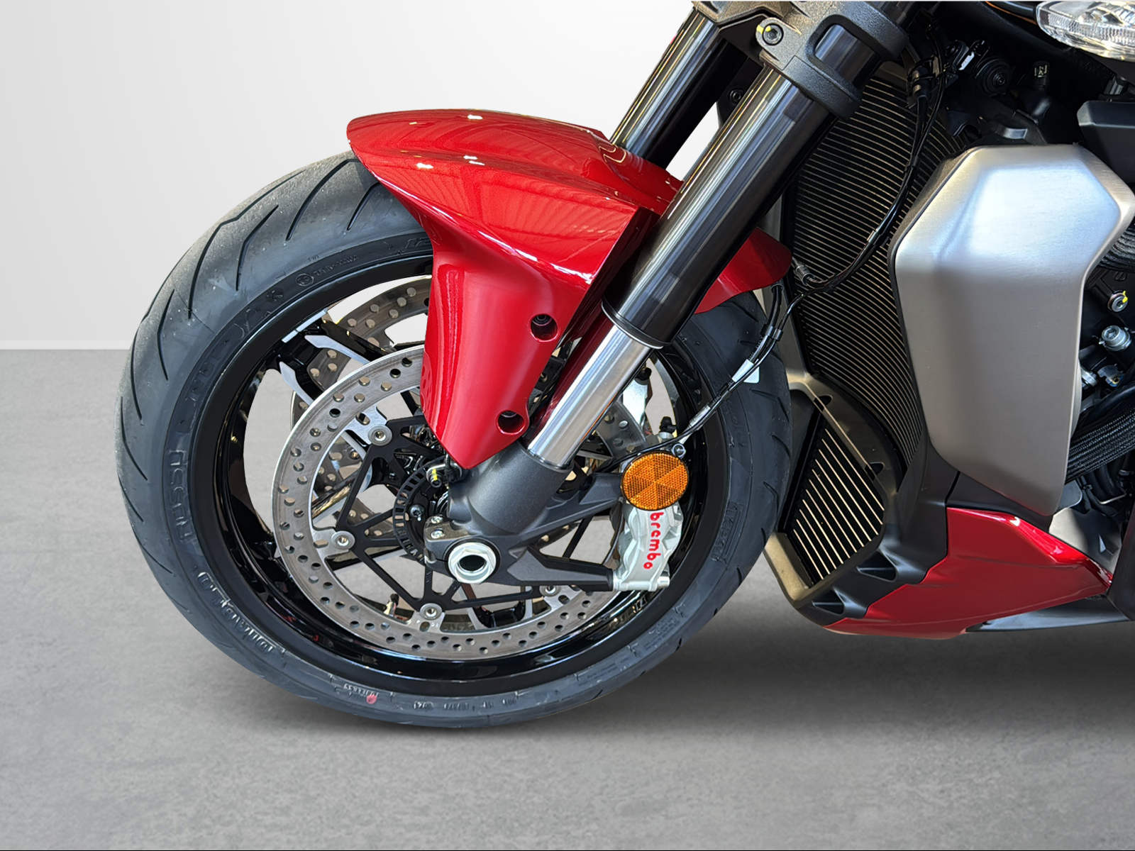 DUCATI XDiavel V4-image-1