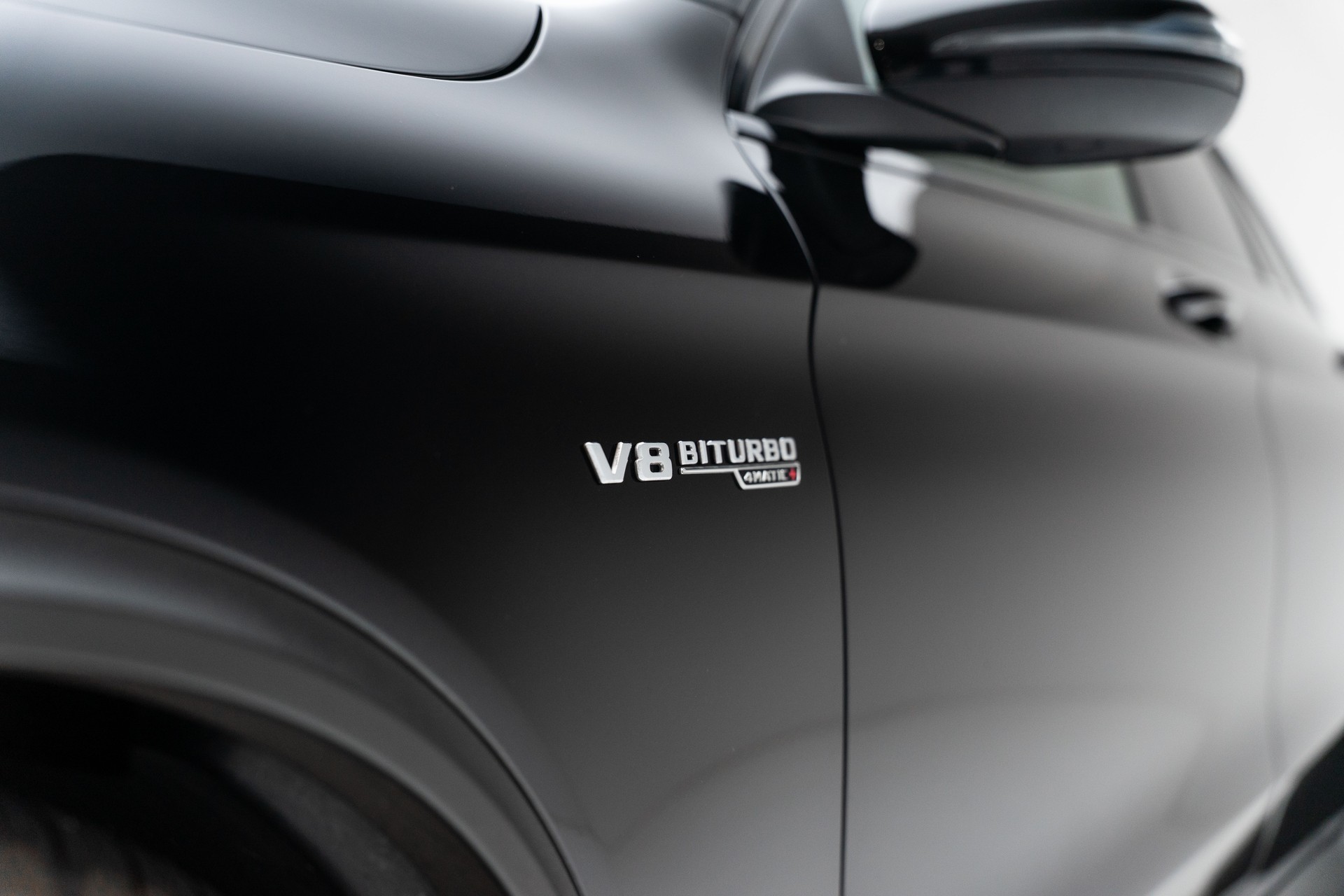MERCEDES-BENZ GLC 63 AMG 4Matic+ 9G-Tronic-image-7