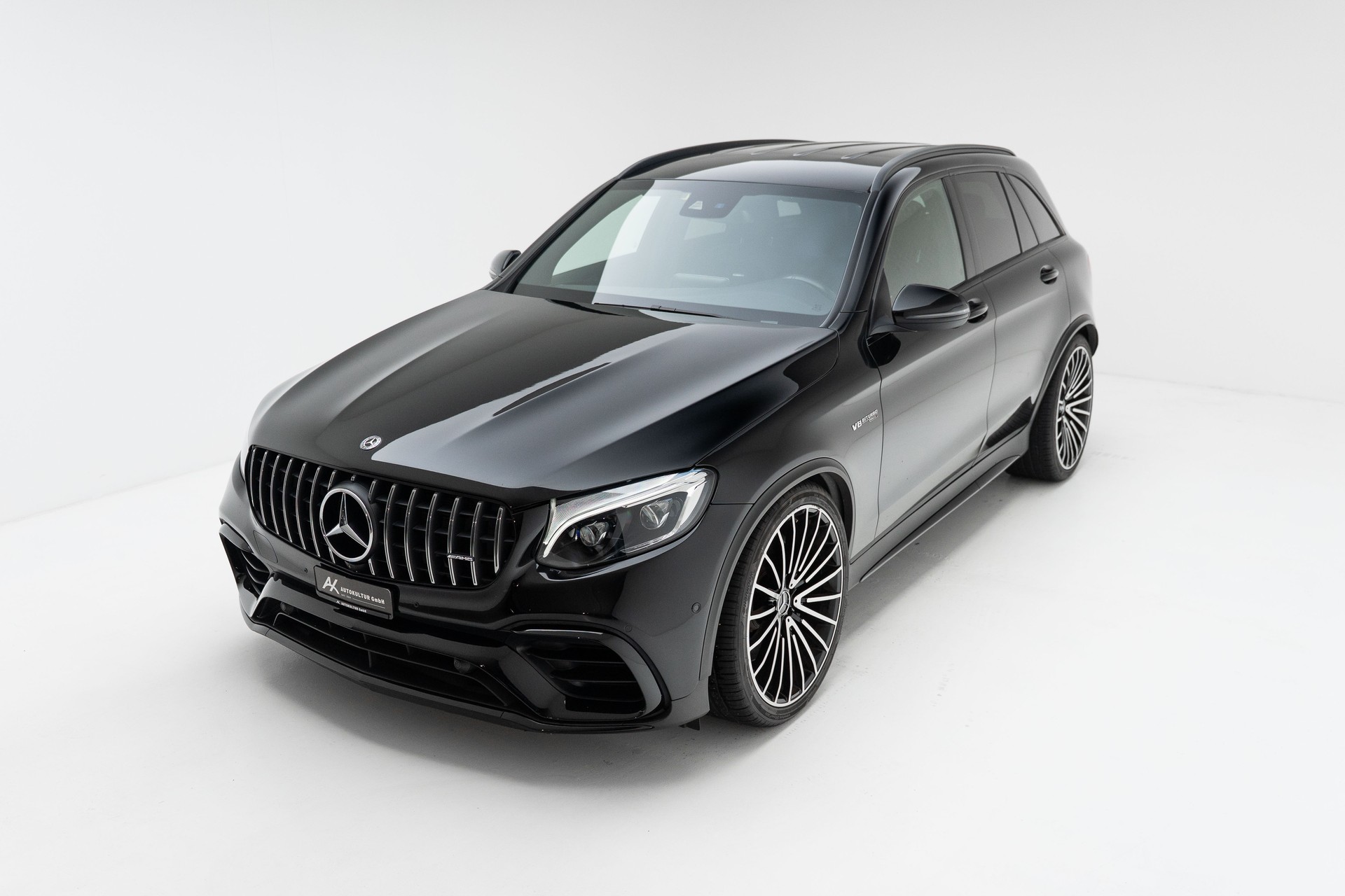 MERCEDES-BENZ GLC 63 AMG 4Matic+ 9G-Tronic-image-5