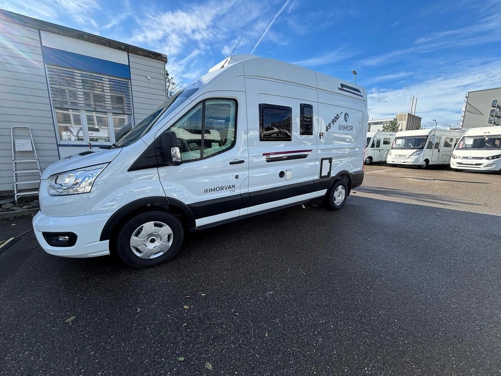 RIMOR Van 238***Unschlagbar in Preis und Leistung: Nirgendwo bekommen Sie mehr Wohnmobil für Ihr Geld als bei Rimor***-showroom-element-1