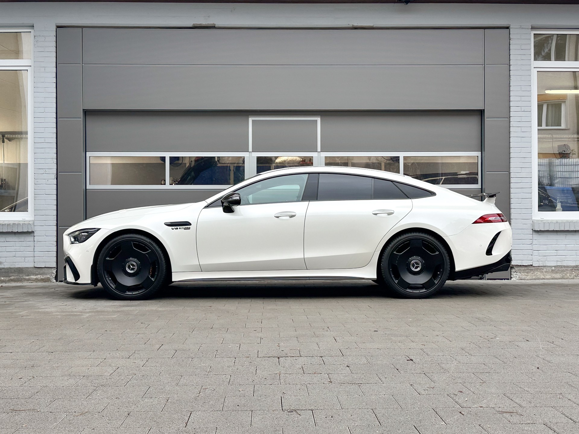 MERCEDES-BENZ AMG GT 4 63 S 4Matic+ Speedshift MCT-image-1