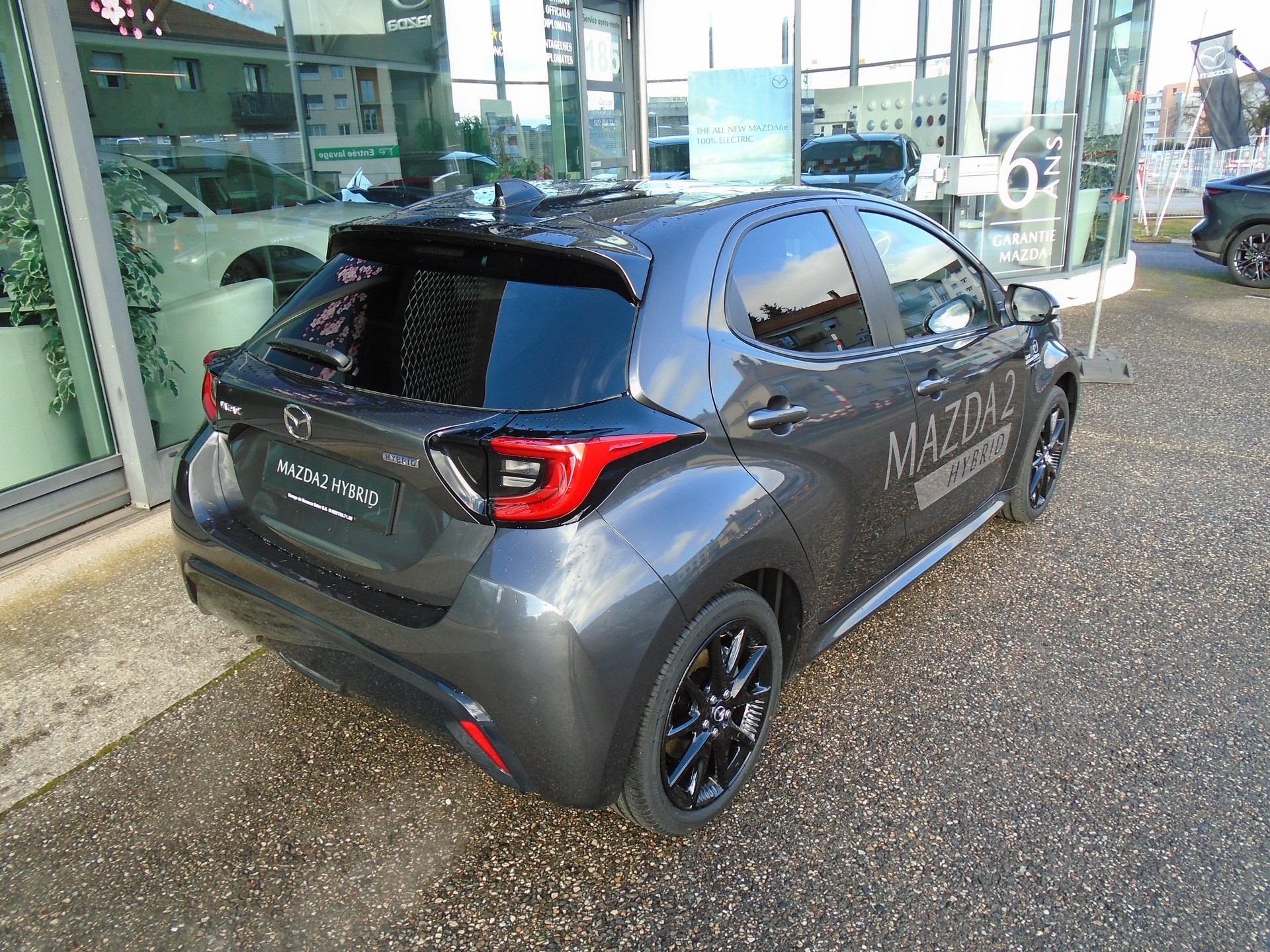 MAZDA 2 Hybrid Homura-image-3