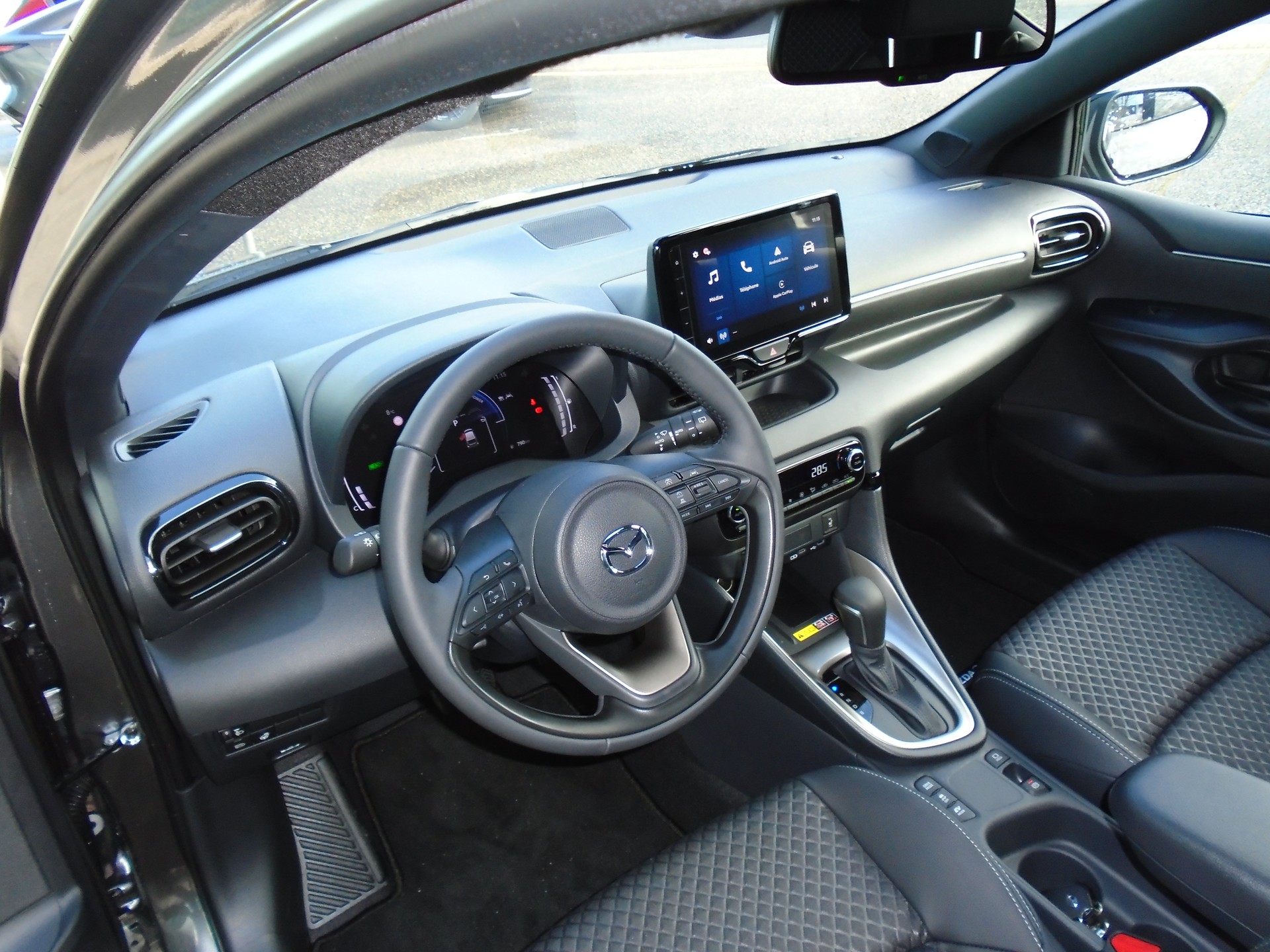 MAZDA 2 Hybrid Homura-image-7