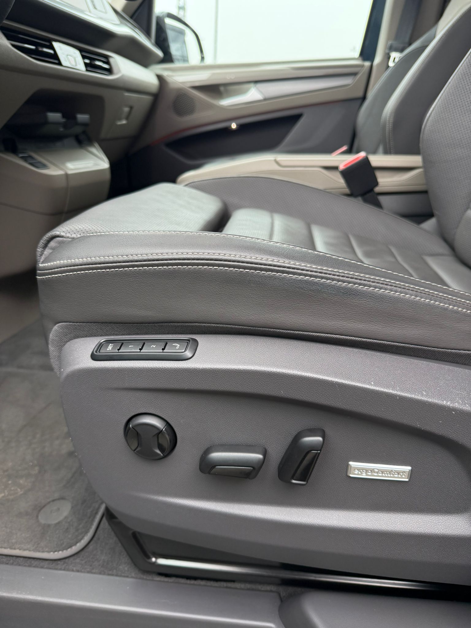 VW Multivan 2.0 TSI Style Liberty DSG Lang-image-20