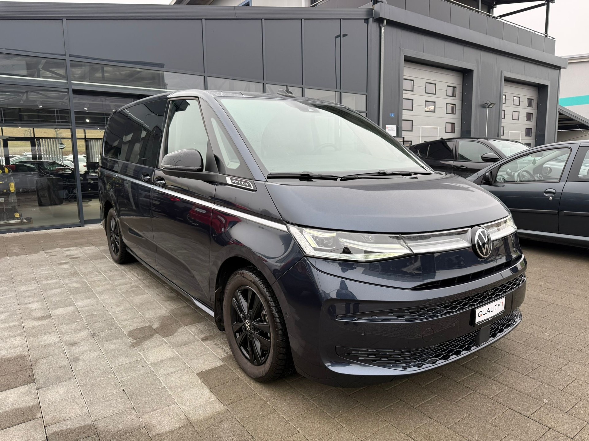 VW Multivan 2.0 TSI Style Liberty DSG Lang-image-6