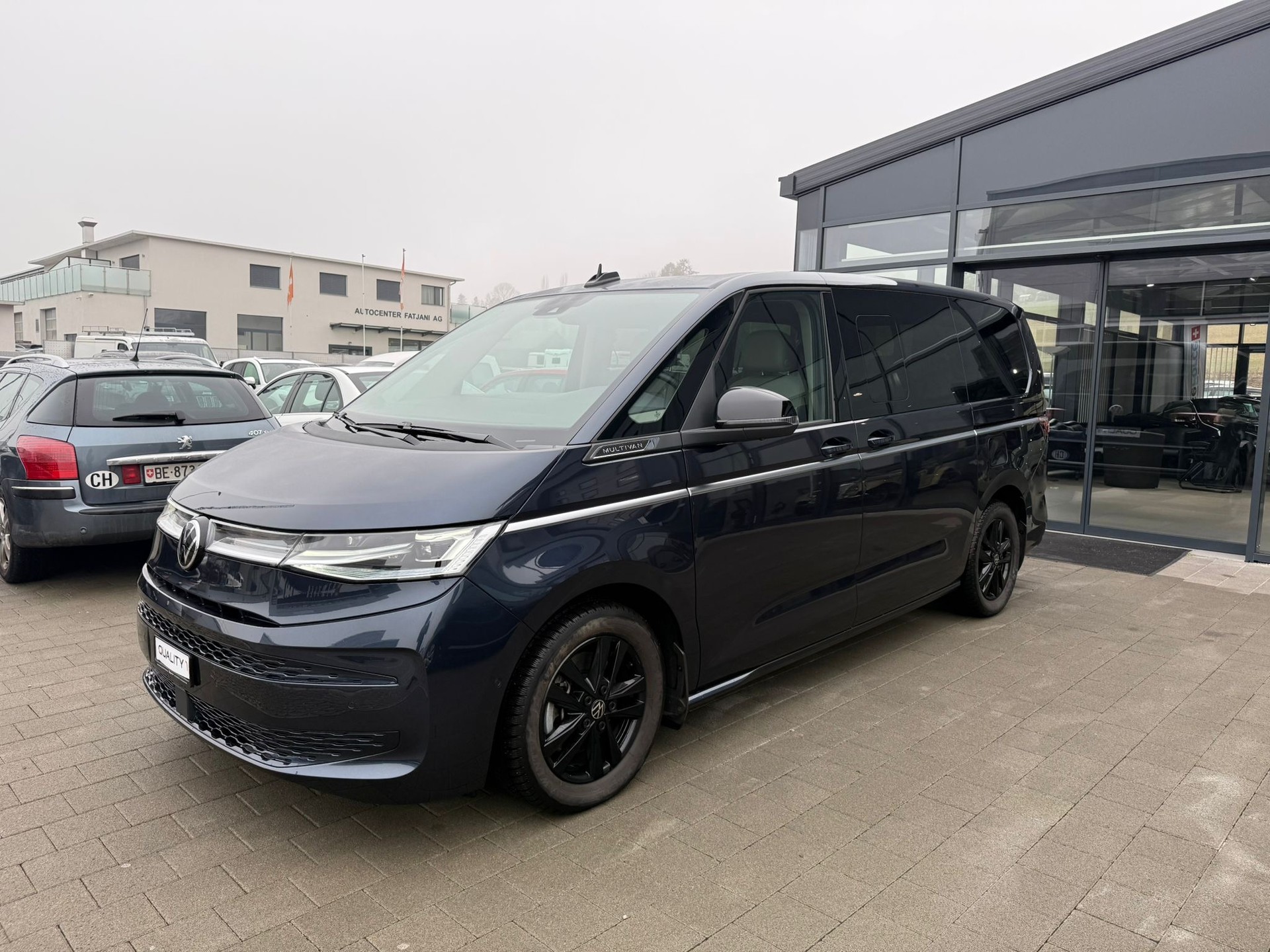 VW Multivan 2.0 TSI Style Liberty DSG Lang