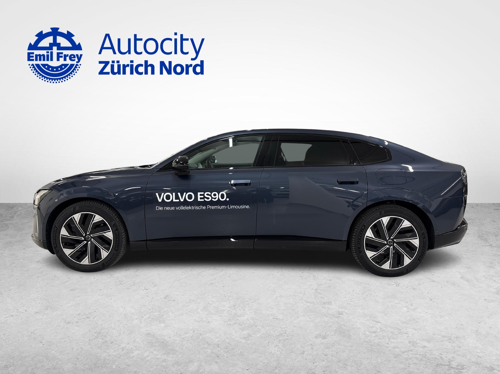 VOLVO ES90 Plus-showroom-element-1