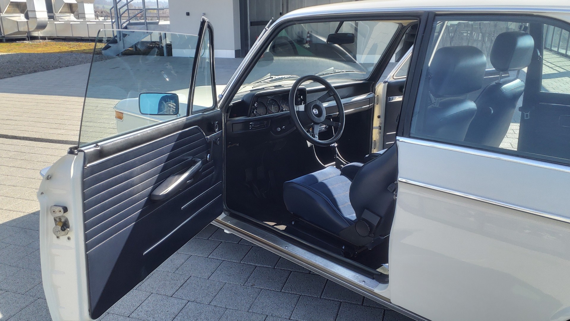 BMW Veteranenfahrzeug-image-6
